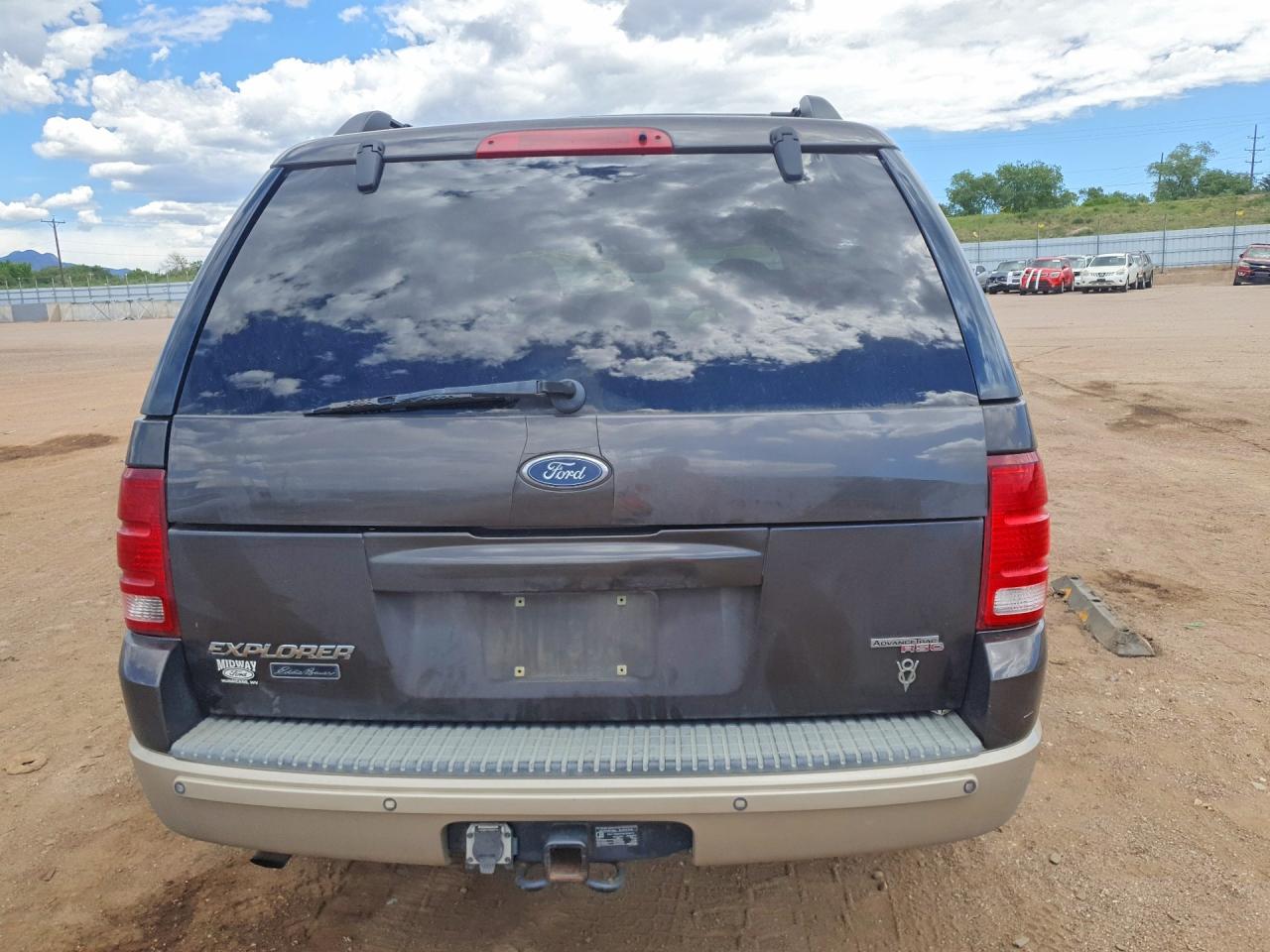 2005 Ford Explorer Eddie Bauer Gray vin: 1FMDU74W05UA69652