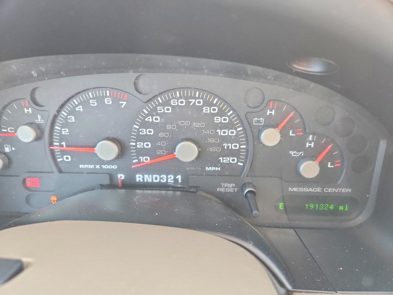 2005 Ford Explorer Eddie Bauer Белый vin: 1FMDU74W25UB79053