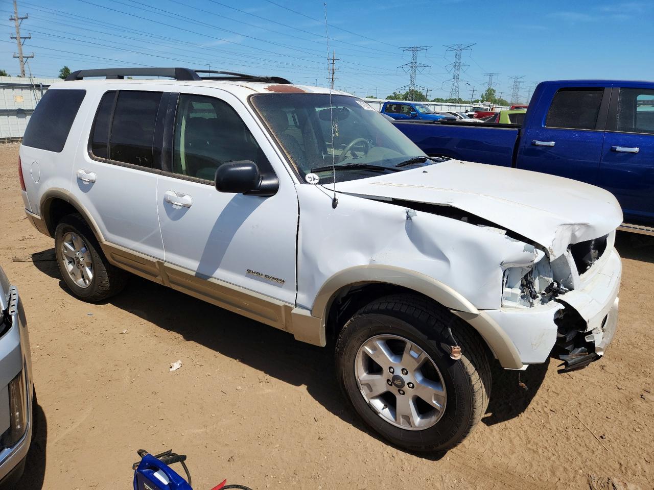 2005 Ford Explorer Eddie Bauer Белый vin: 1FMDU74W25UB79053