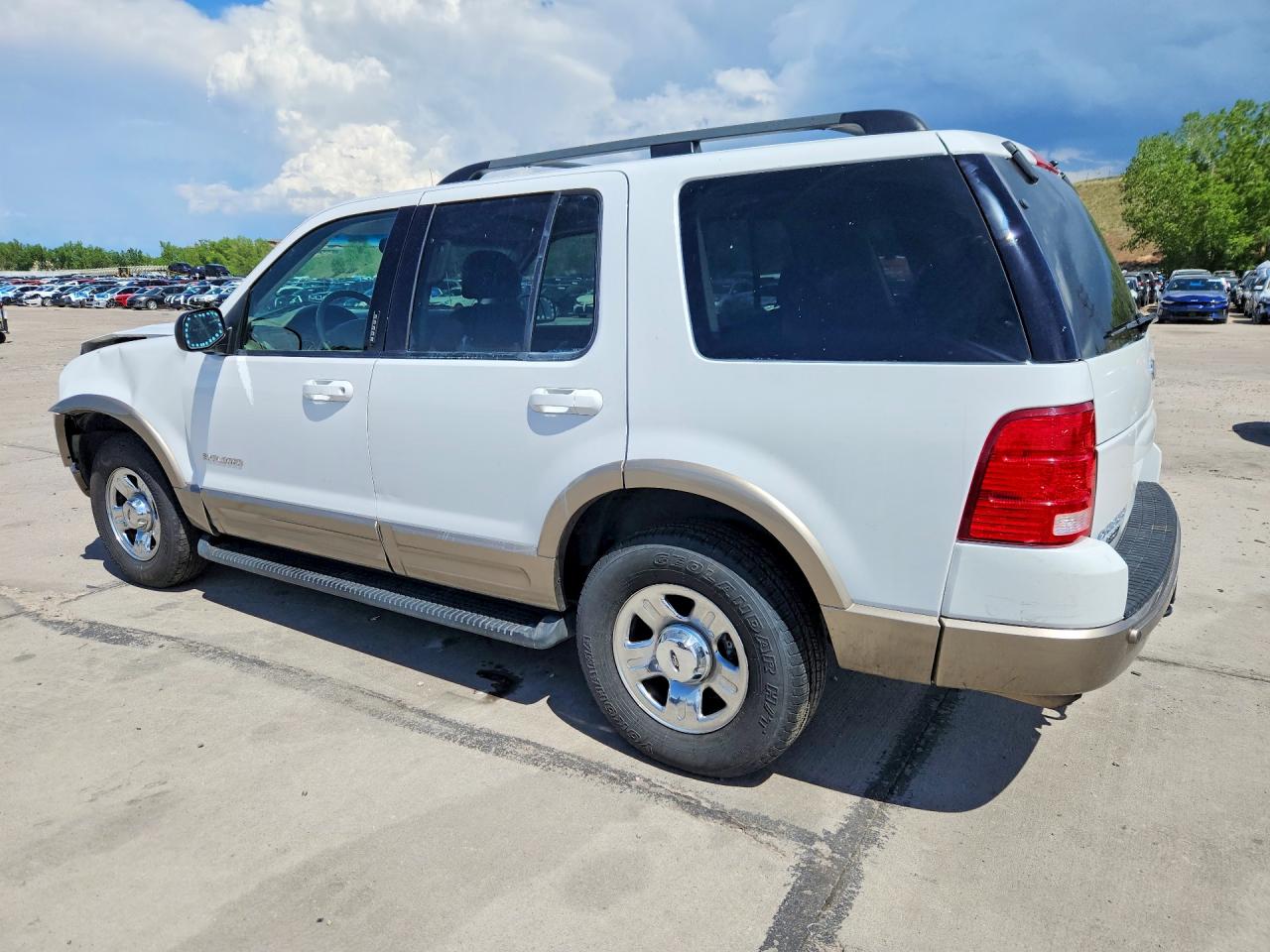 2002 Ford Explorer Eddie Bauer White vin: 1FMDU74W52ZB66280