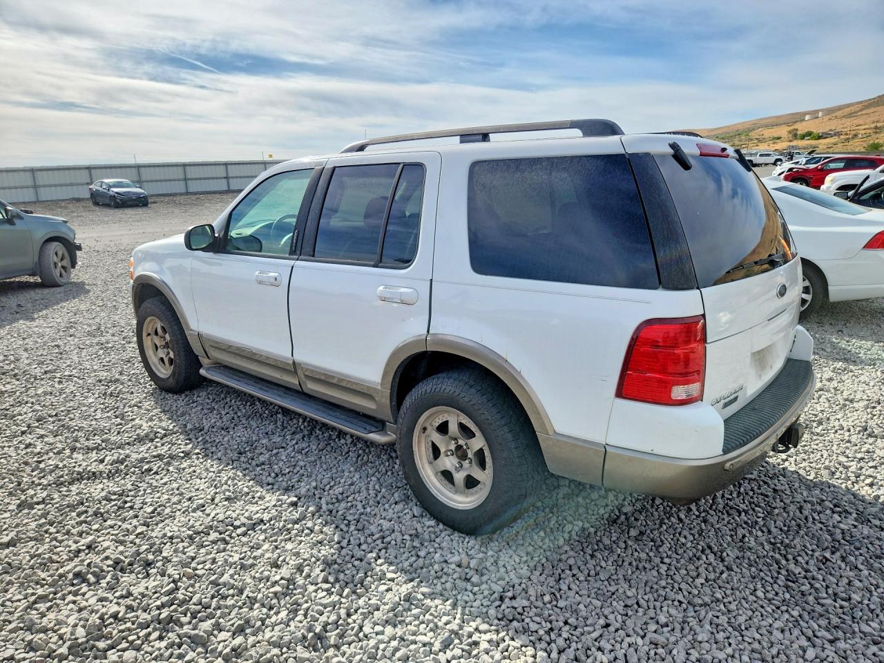2003 Ford Explorer Eddie Bauer Белый vin: 1FMDU74W63UB55870