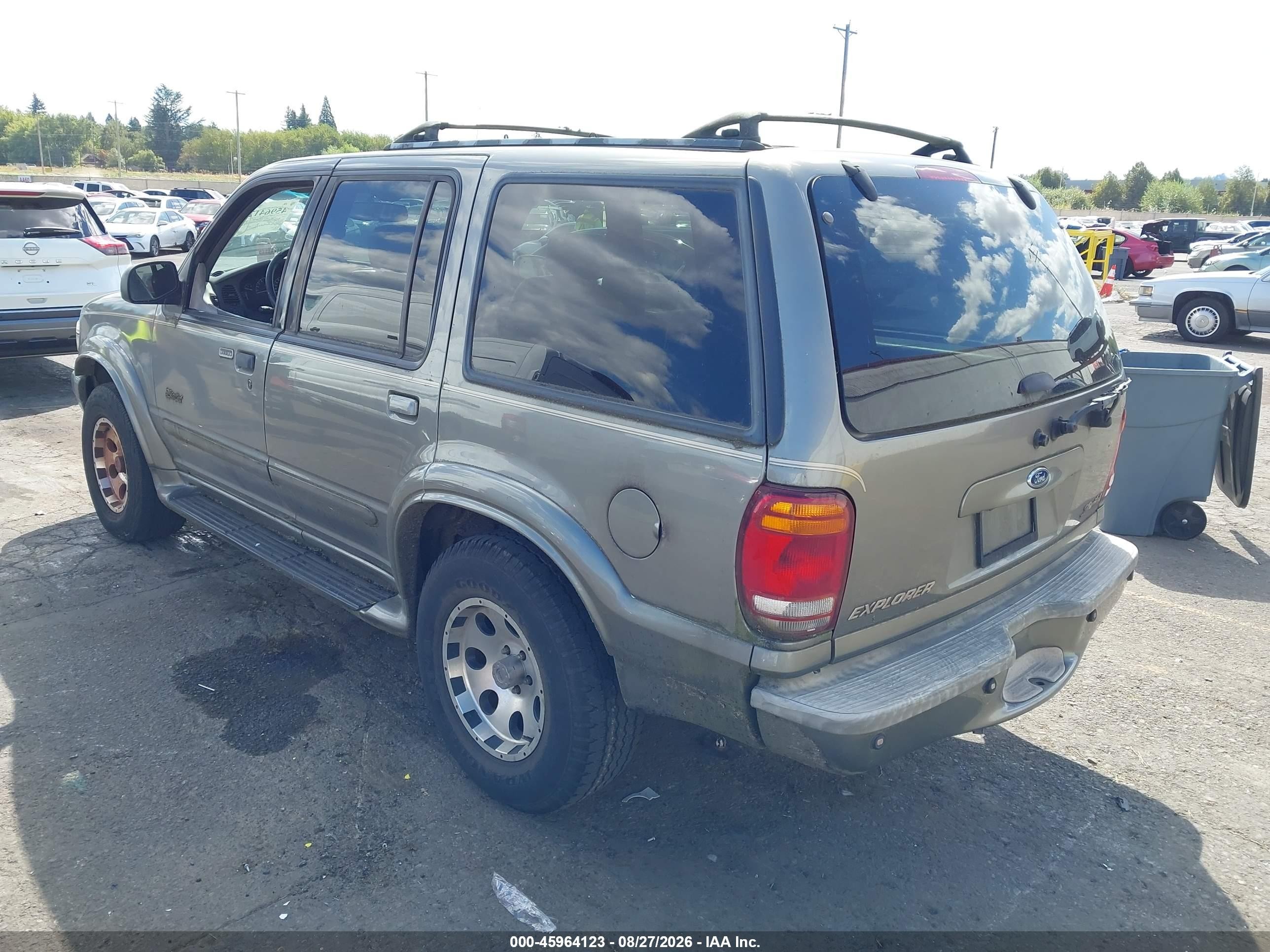 2000 Ford Explorer Limited Gray vin: 1FMDU75E2YZB93158