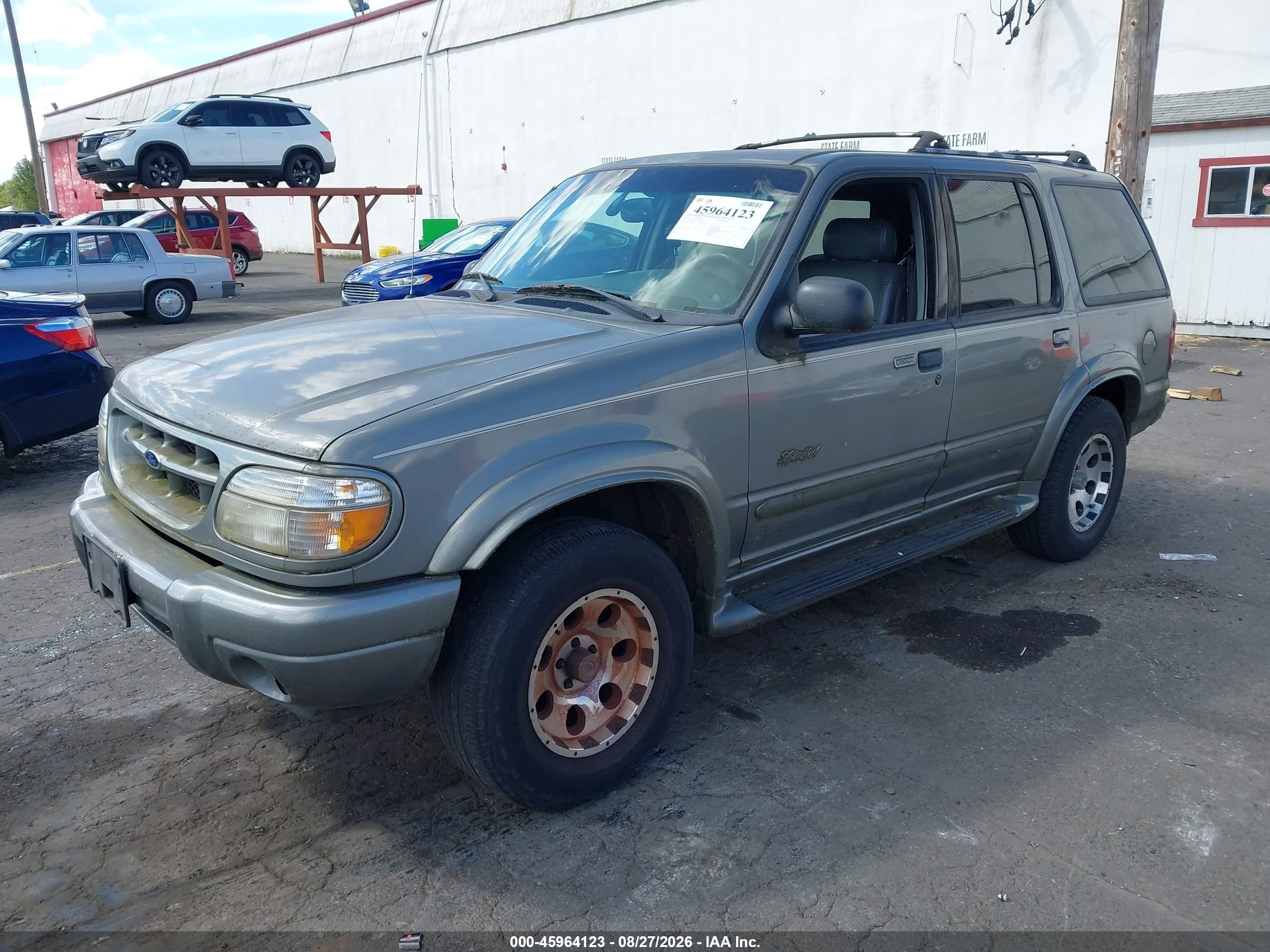 2000 Ford Explorer Limited Gray vin: 1FMDU75E2YZB93158