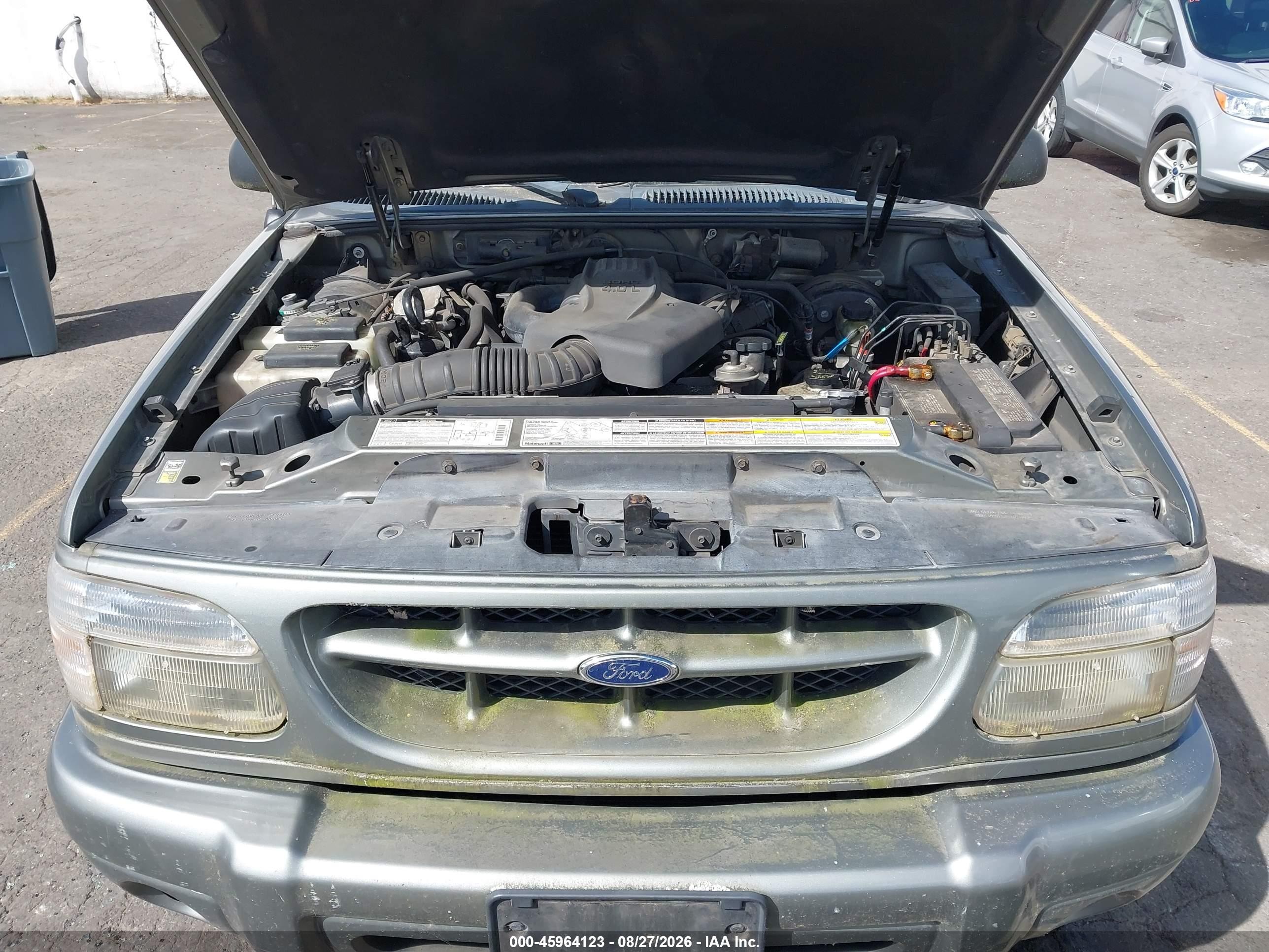 2000 Ford Explorer Limited Gray vin: 1FMDU75E2YZB93158