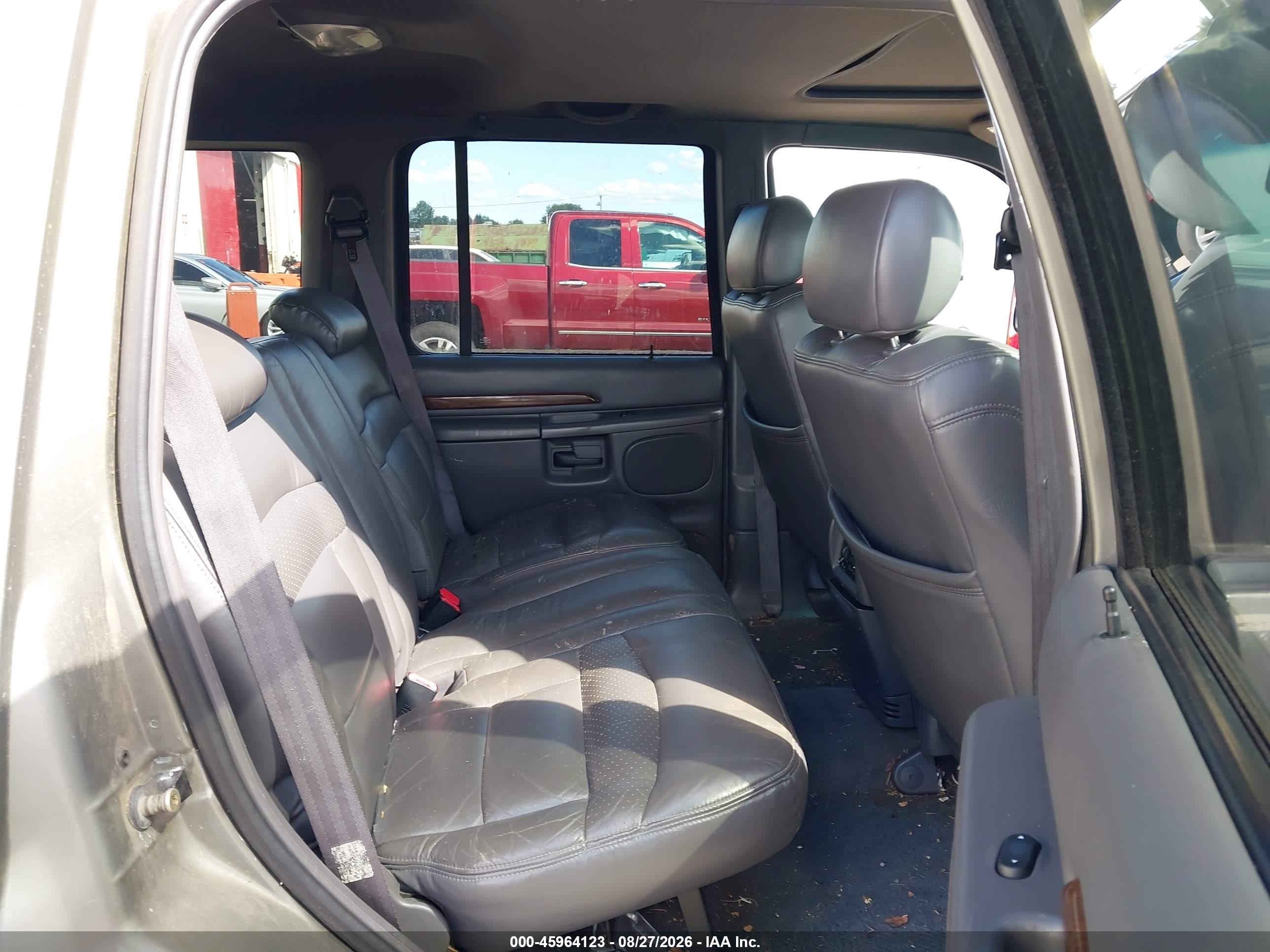 2000 Ford Explorer Limited Gray vin: 1FMDU75E2YZB93158