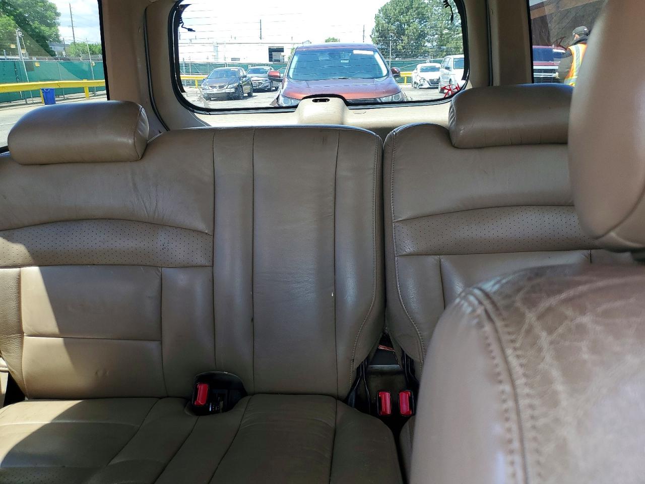 2001 Ford Explorer Eddie Bauer White vin: 1FMDU75E31ZA17063
