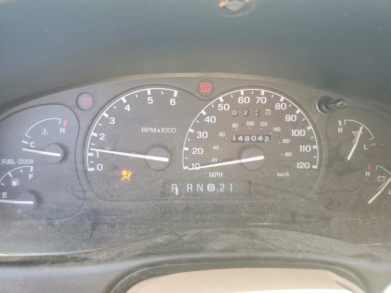 2001 Ford Explorer Eddie Bauer White vin: 1FMDU75E31ZA17063