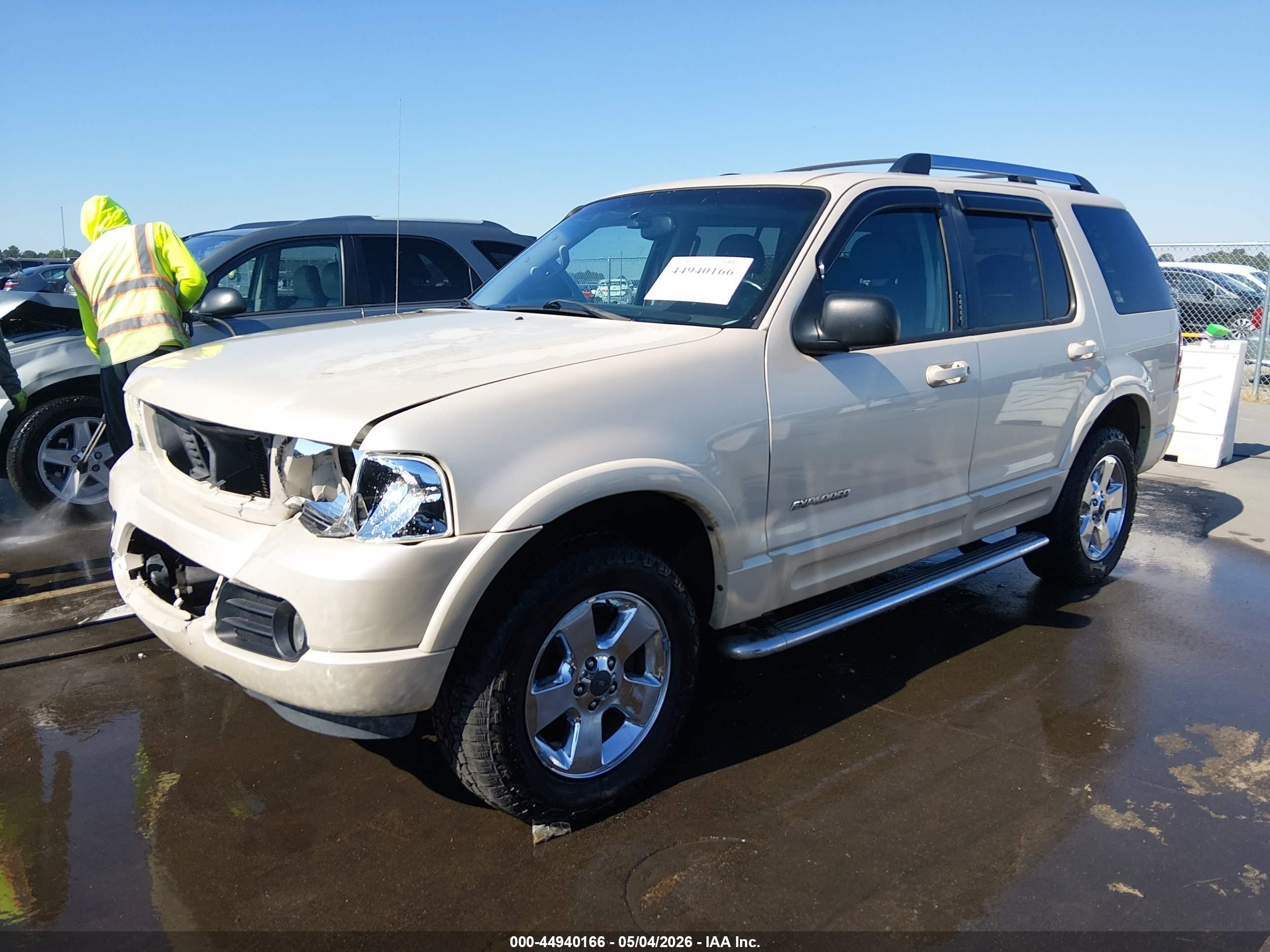 2005 Ford Explorer Limited Cream vin: 1FMDU75W15ZA44485