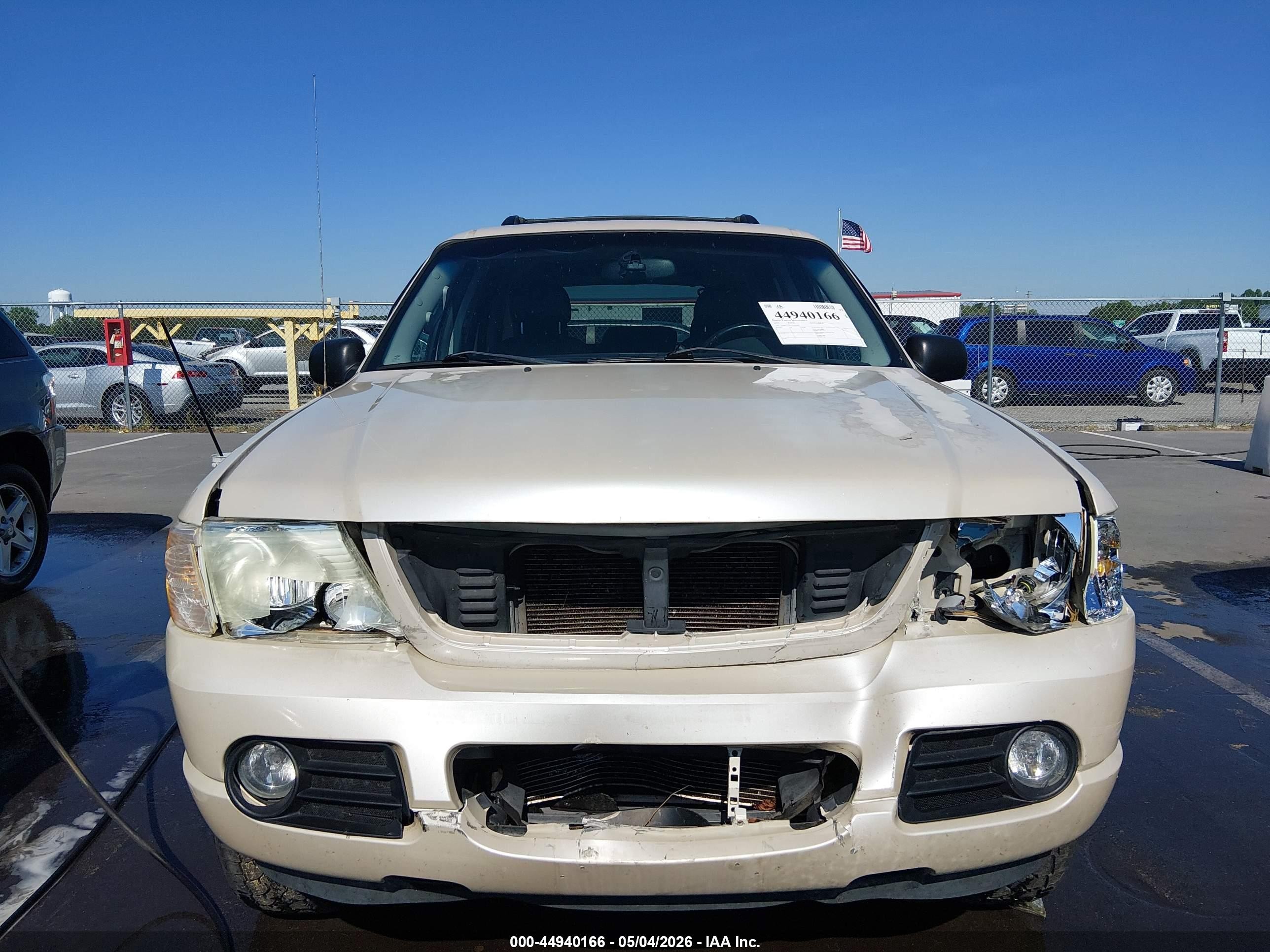 2005 Ford Explorer Limited Cream vin: 1FMDU75W15ZA44485