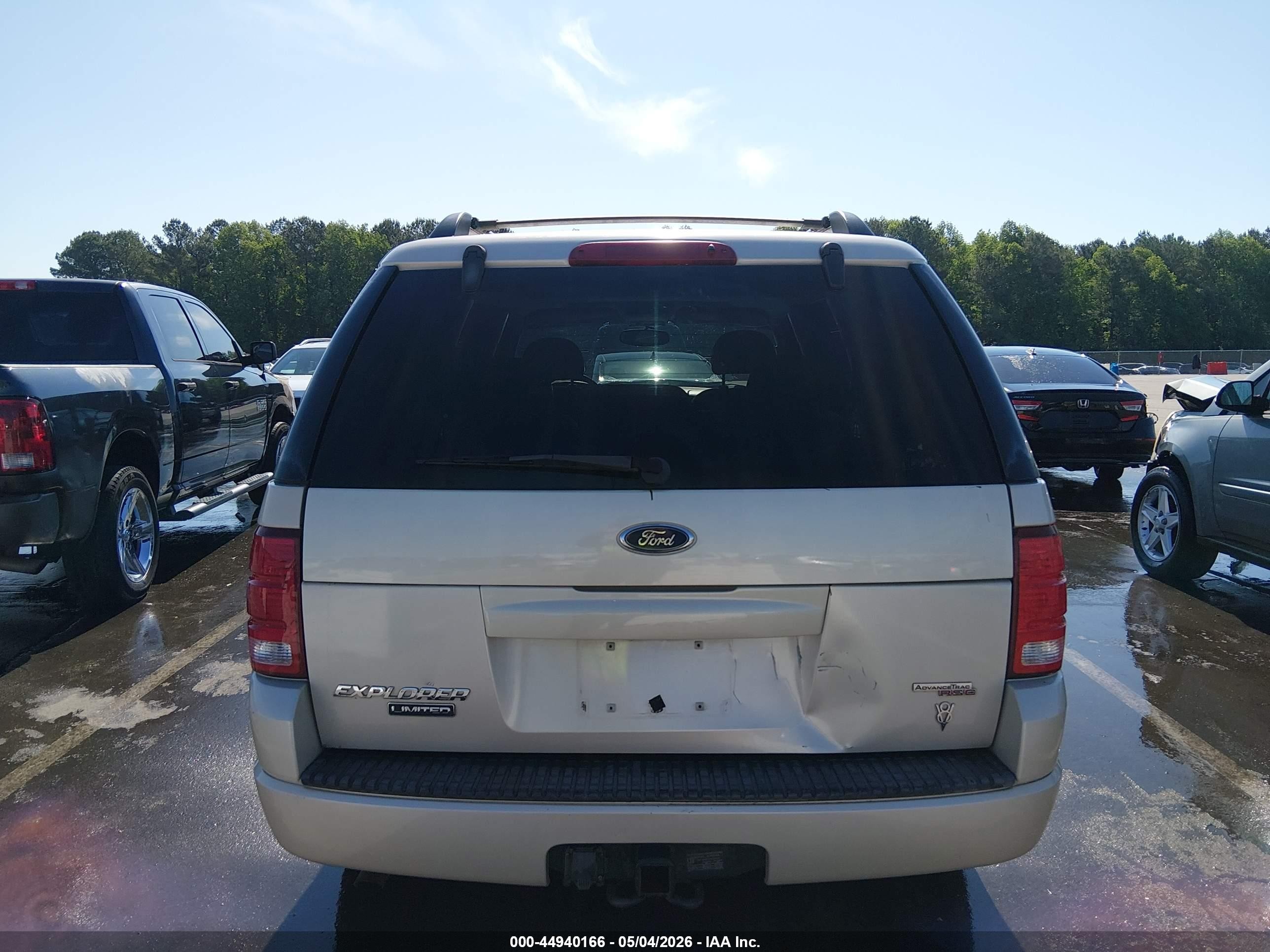 2005 Ford Explorer Limited Cream vin: 1FMDU75W15ZA44485