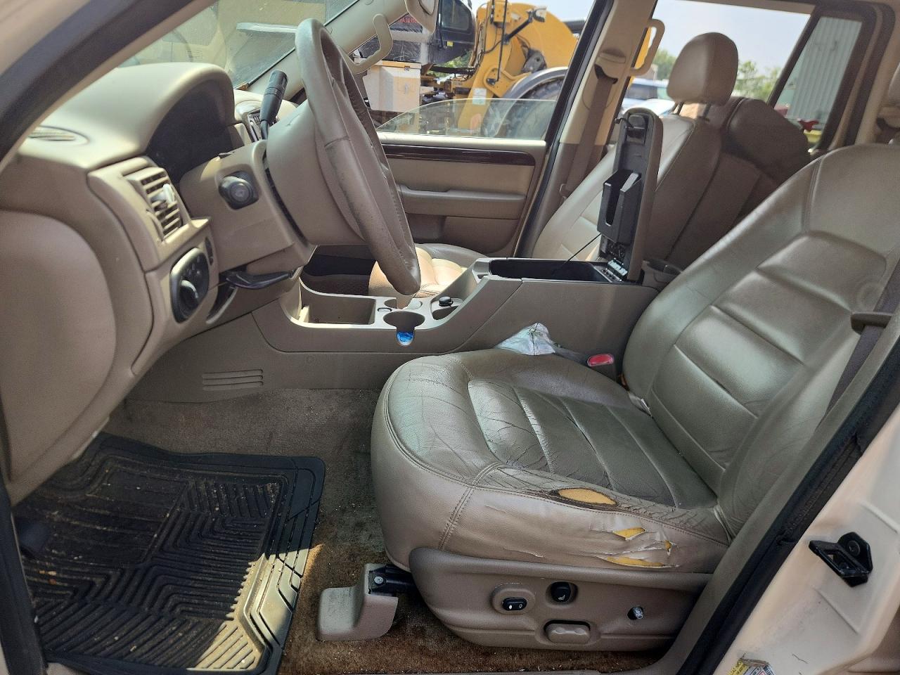 2005 Ford Explorer Limited Gold vin: 1FMDU75W25ZA00267