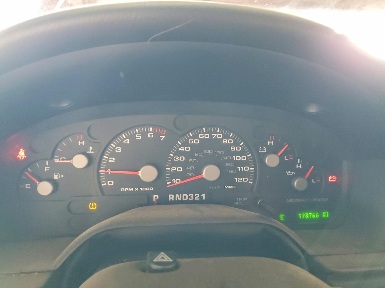 2004 Ford Explorer Limited Красный vin: 1FMDU75W74UB08802