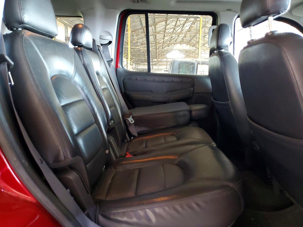 2004 Ford Explorer Limited Красный vin: 1FMDU75W74UB08802