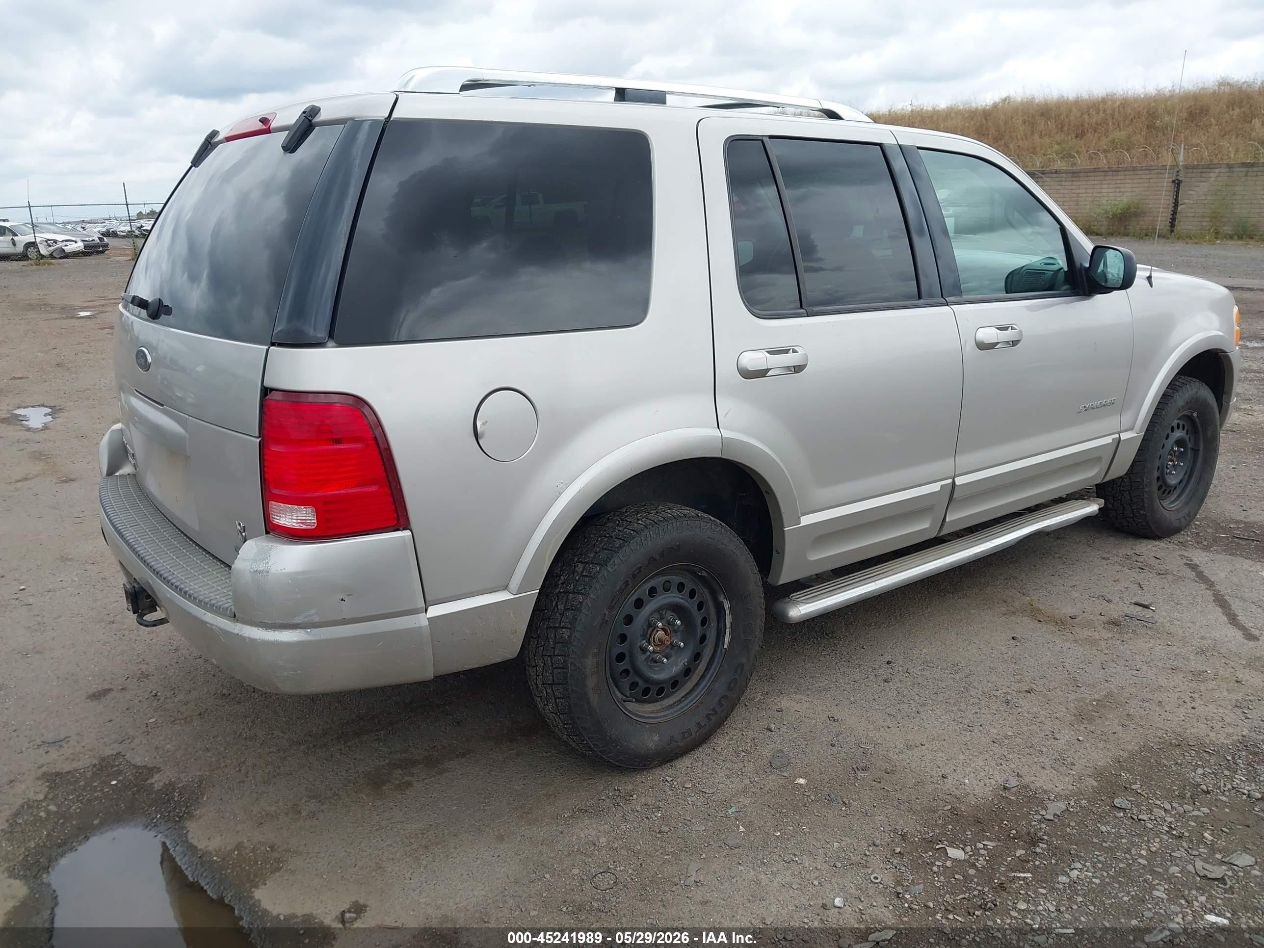 2004 Ford Explorer Limited Silver vin: 1FMDU75WX4UA72166