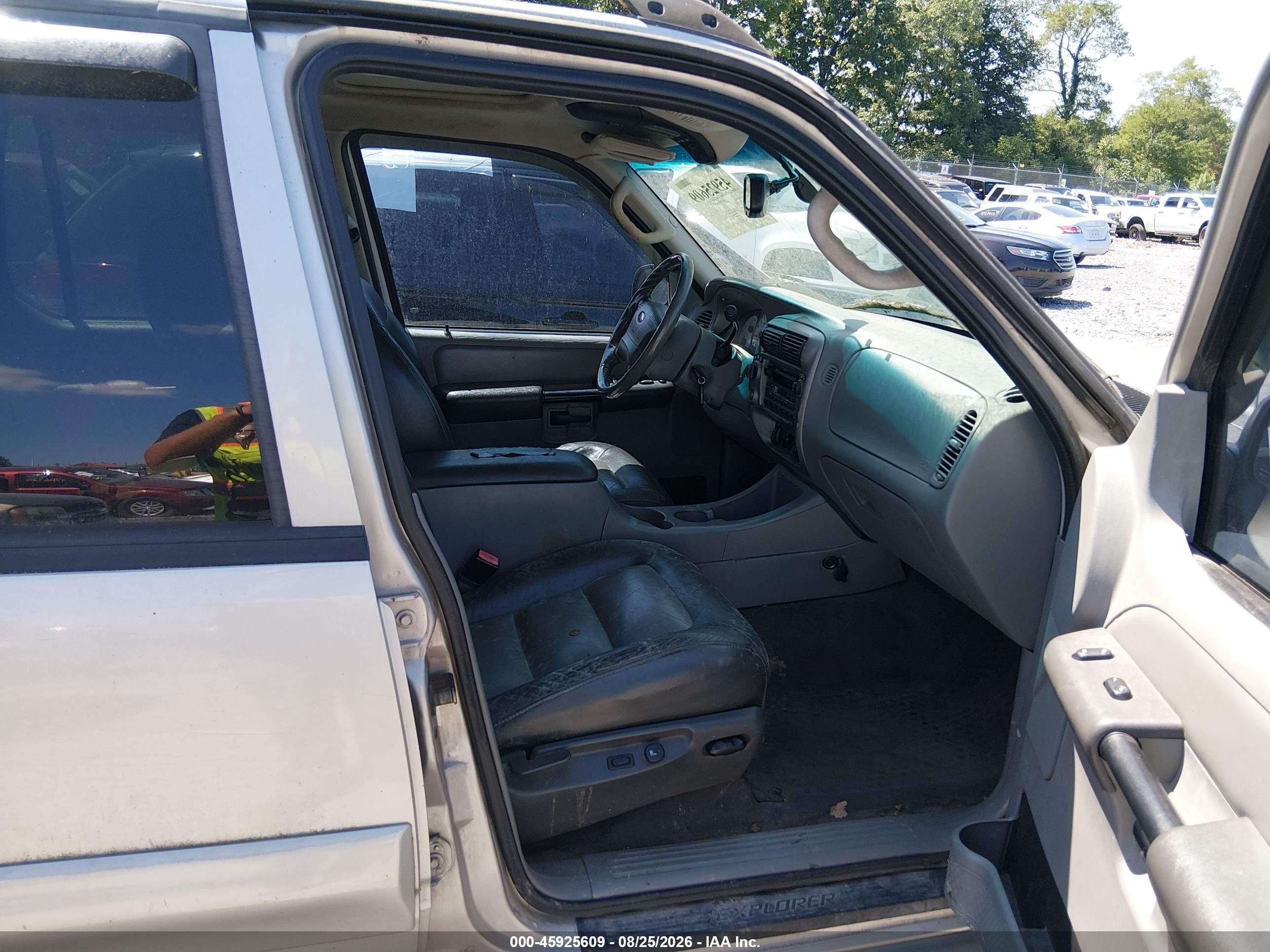 2003 Ford Explorer Sport Trac Xls/xlt Beige vin: 1FMDU77E83UC46609
