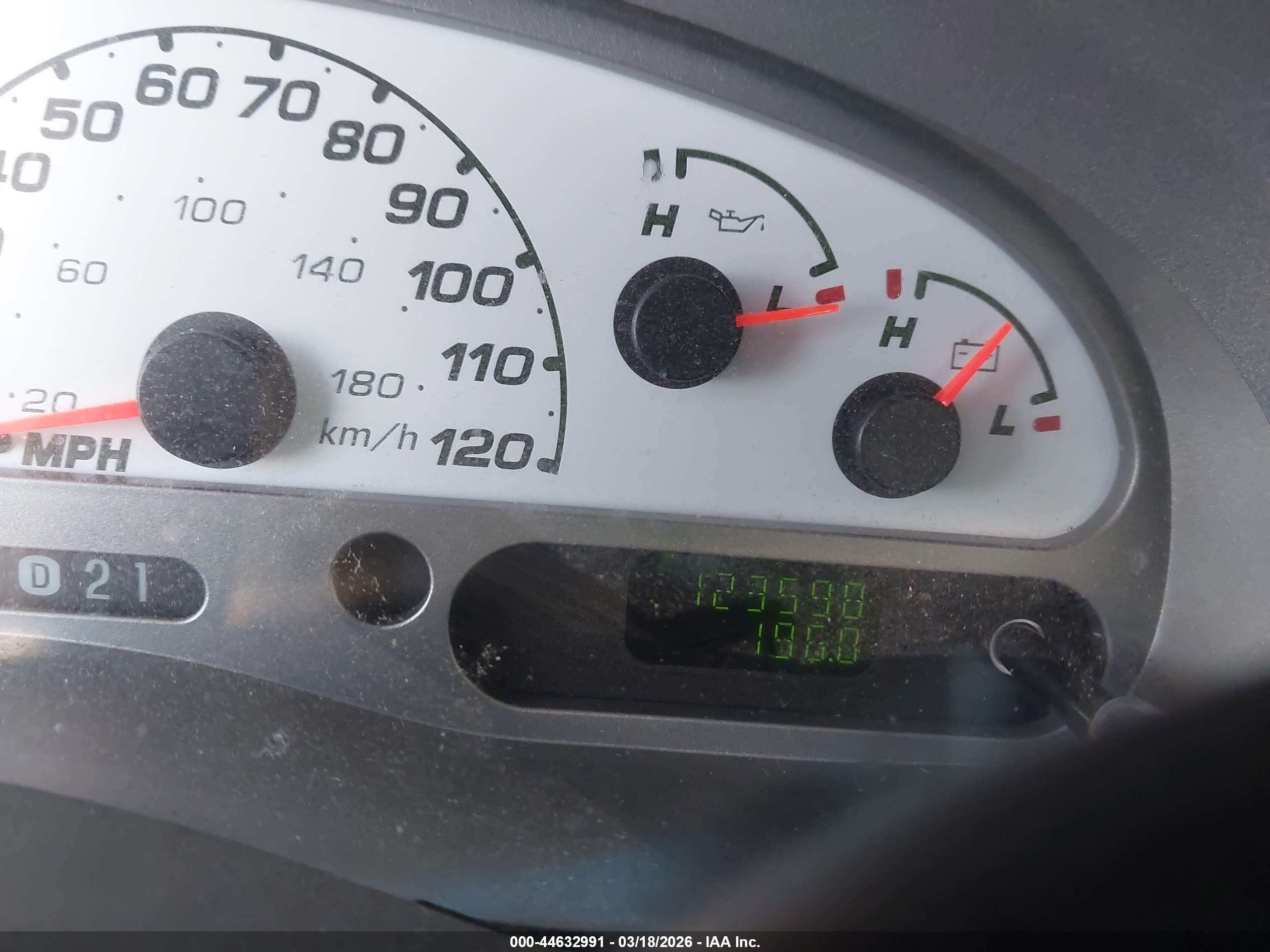 2005 Ford Explorer Sport Trac Adrenalin/xls/xlt White vin: 1FMDU77K85UB28357