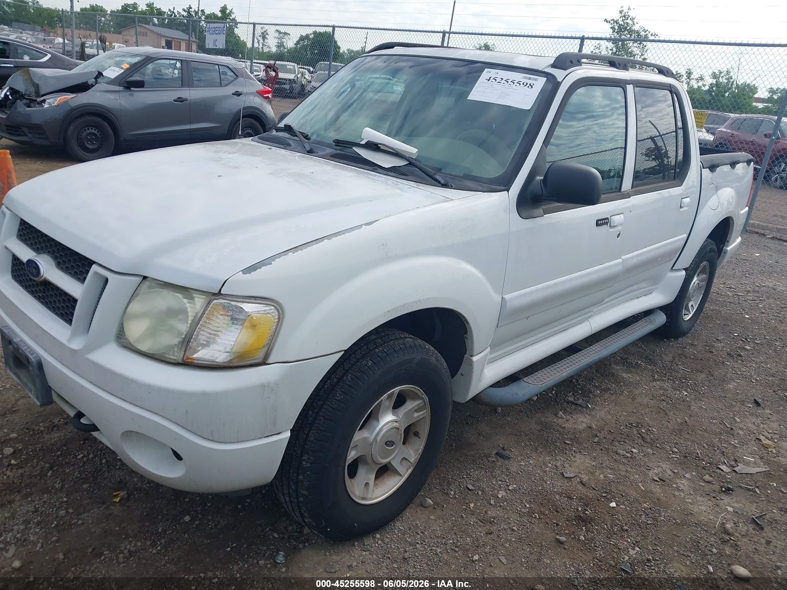 2004 Ford Explorer Sport Trac   Белый vin: 1FMDU77K94UB64993