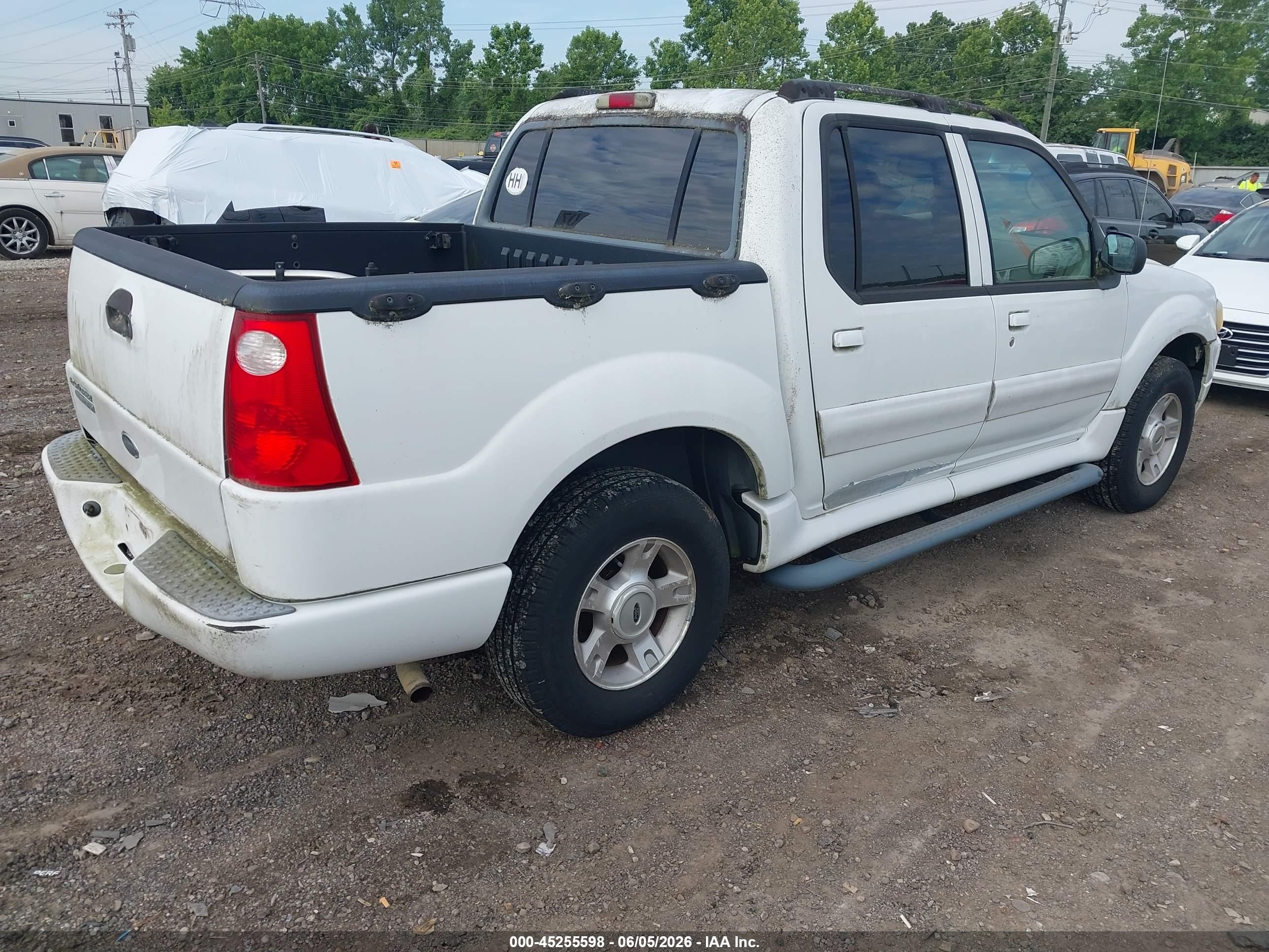 2004 Ford Explorer Sport Trac   Белый vin: 1FMDU77K94UB64993