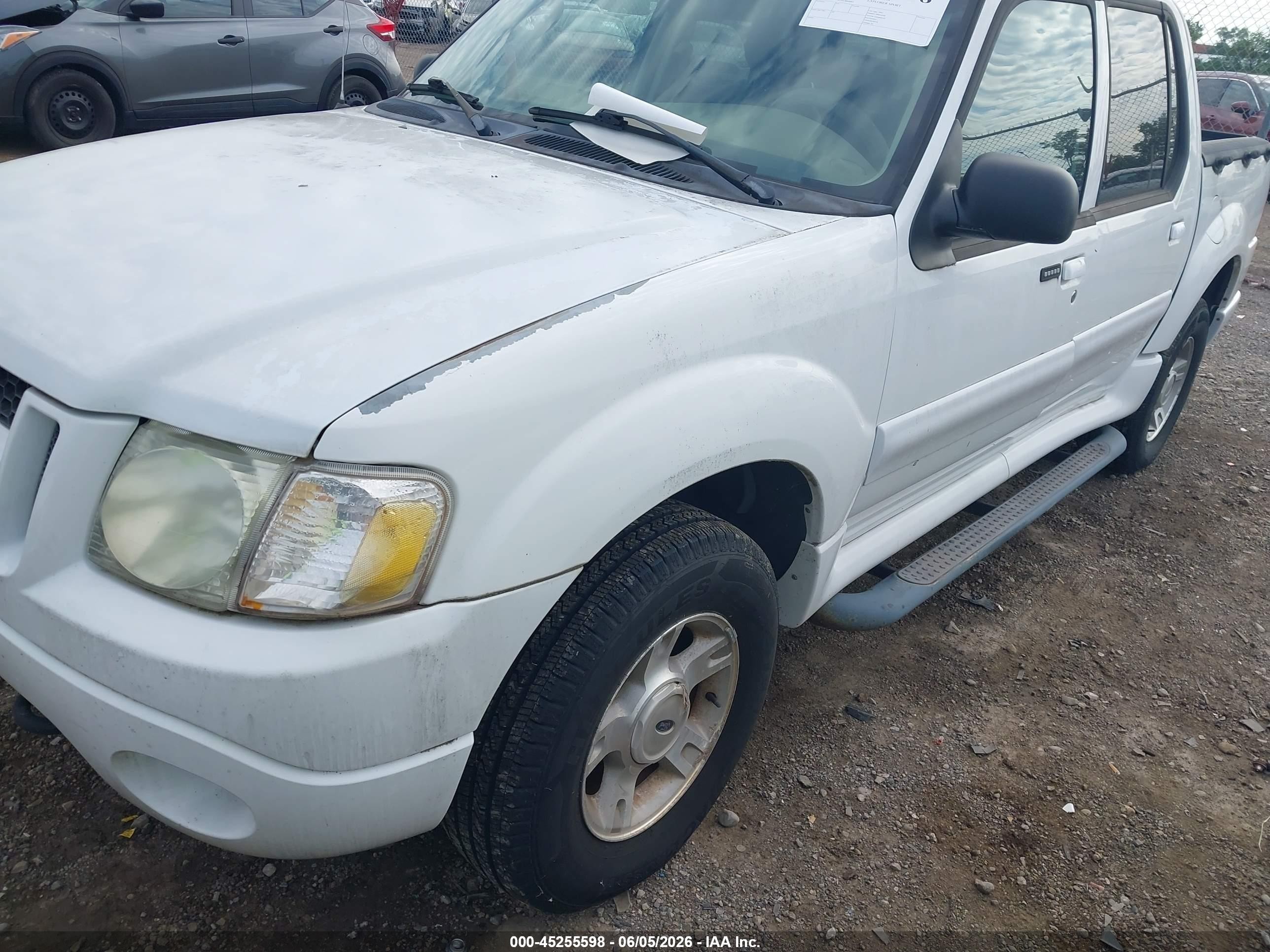 2004 Ford Explorer Sport Trac   Белый vin: 1FMDU77K94UB64993