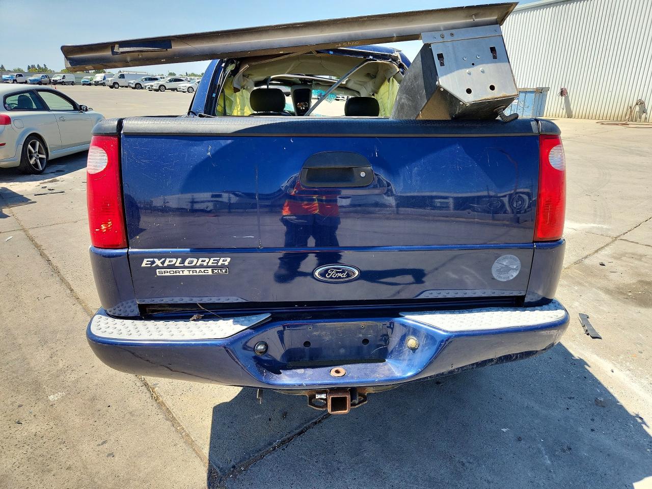 2004 Ford Explorer Sport Trac Blue vin: 1FMDU77KX4UA61632