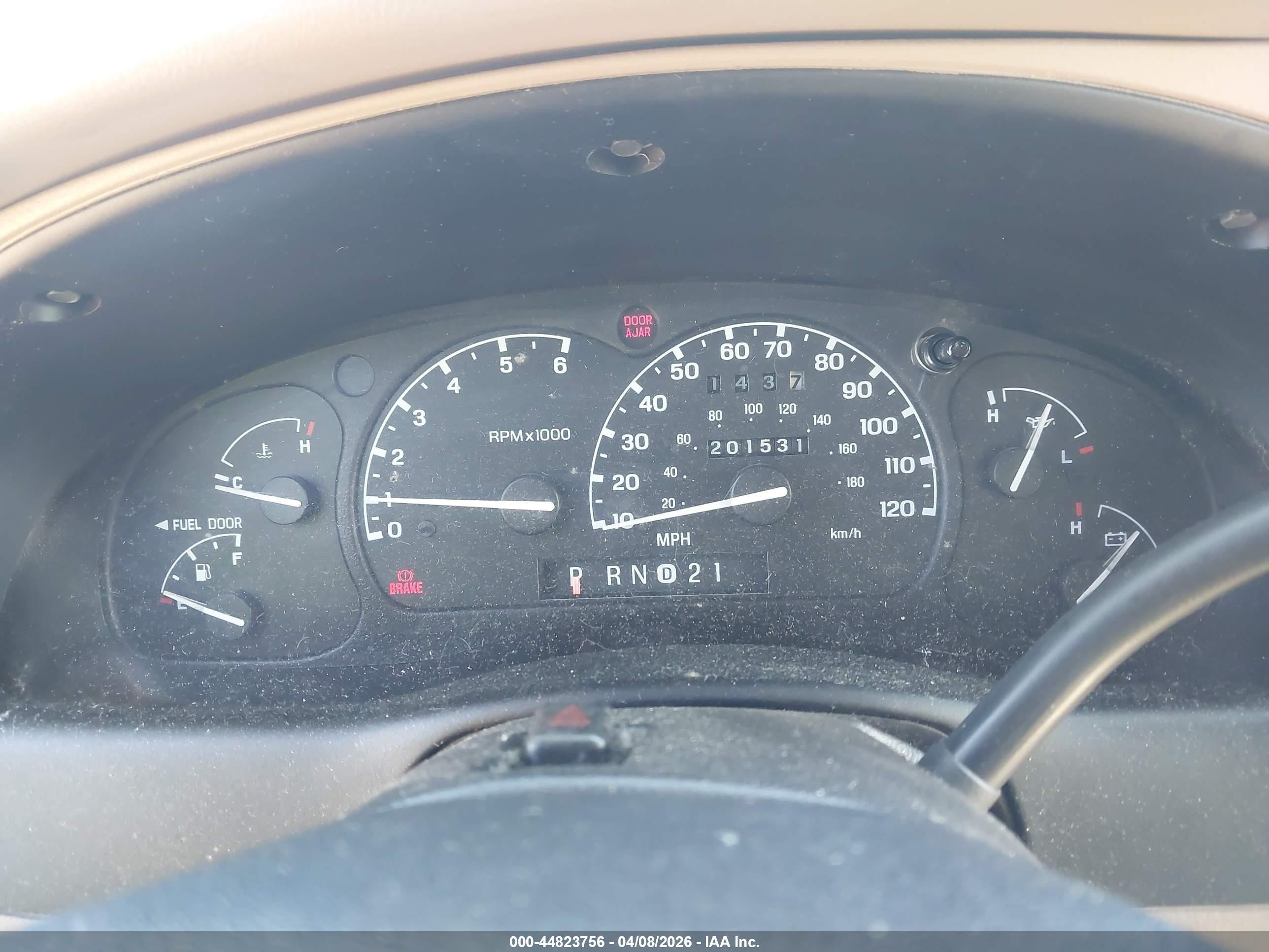 2000 Ford Explorer Xlt Green vin: 1FMDU83P8YZC32720