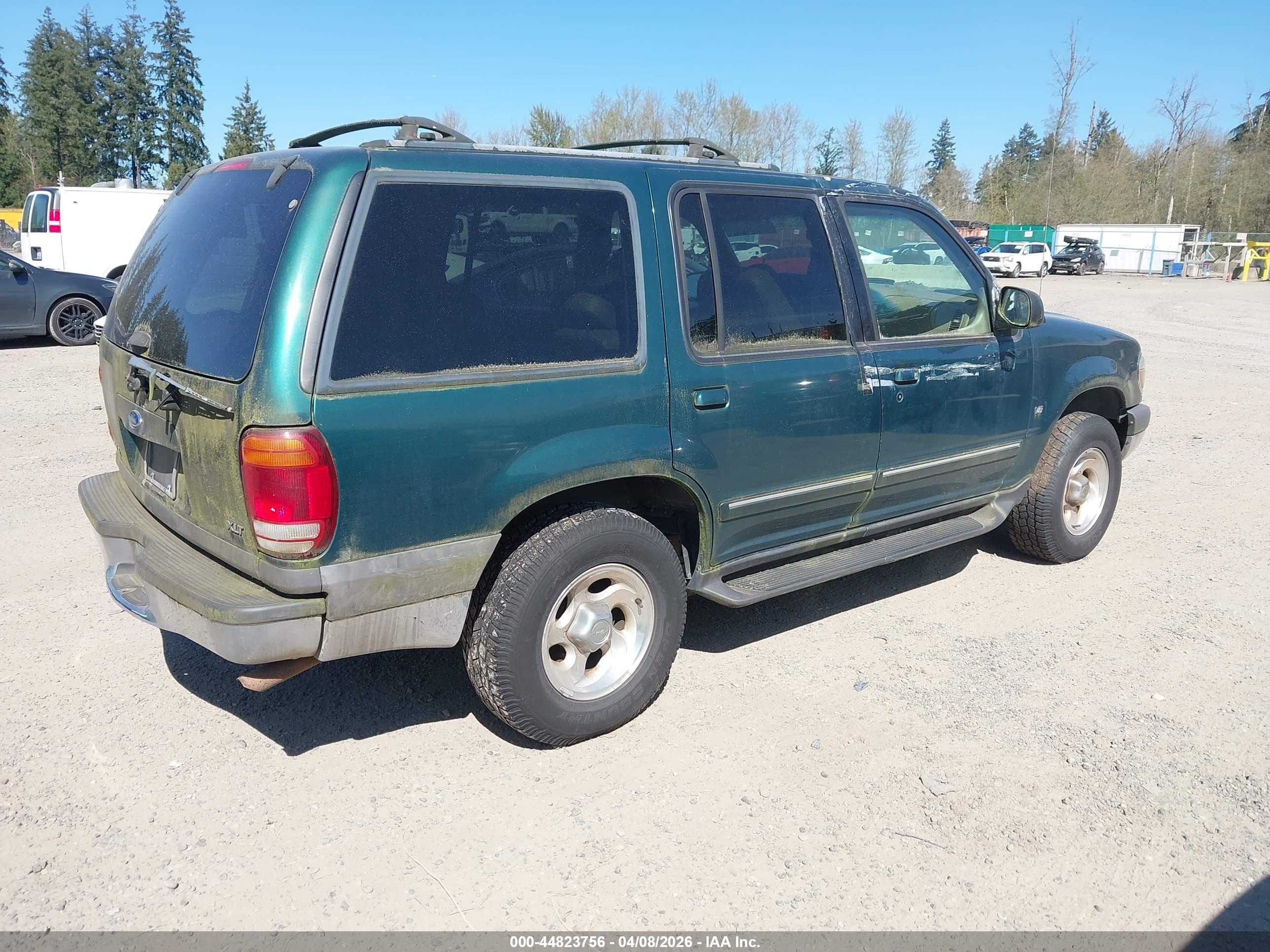 2000 Ford Explorer Xlt Green vin: 1FMDU83P8YZC32720