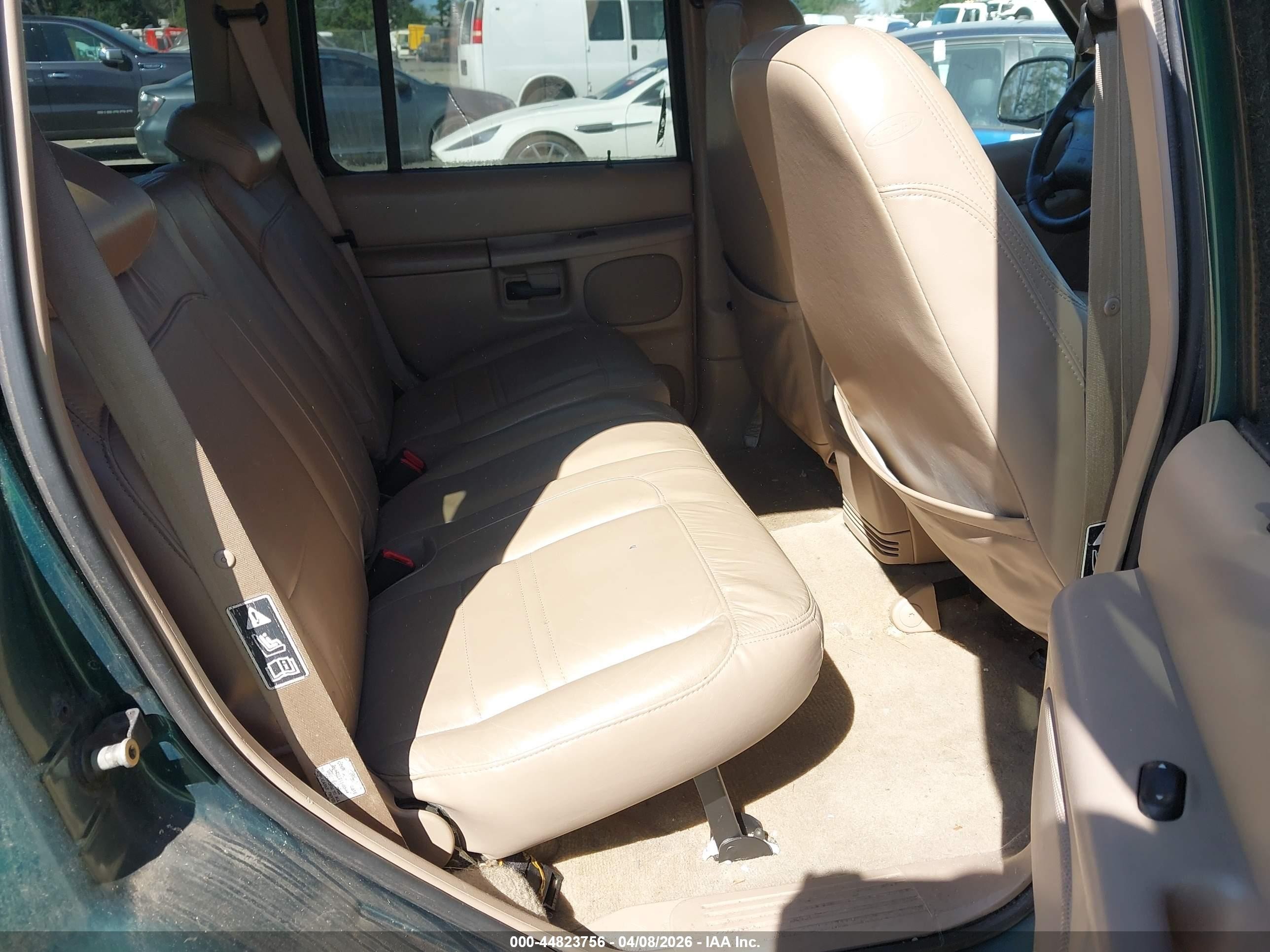 2000 Ford Explorer Xlt Green vin: 1FMDU83P8YZC32720
