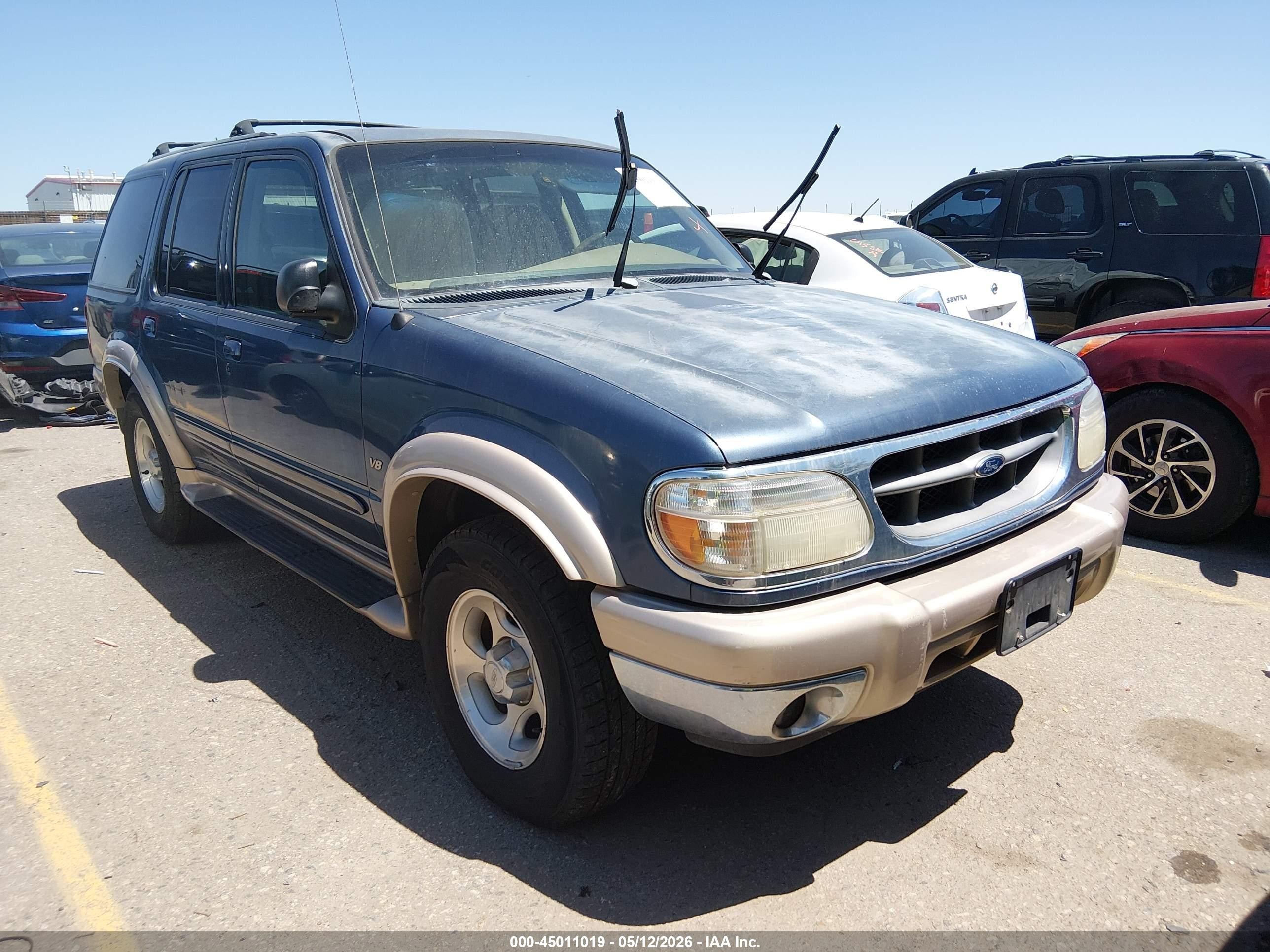 2000 Ford Explorer Eddie Bauer Blue vin: 1FMDU84P1YZA38514