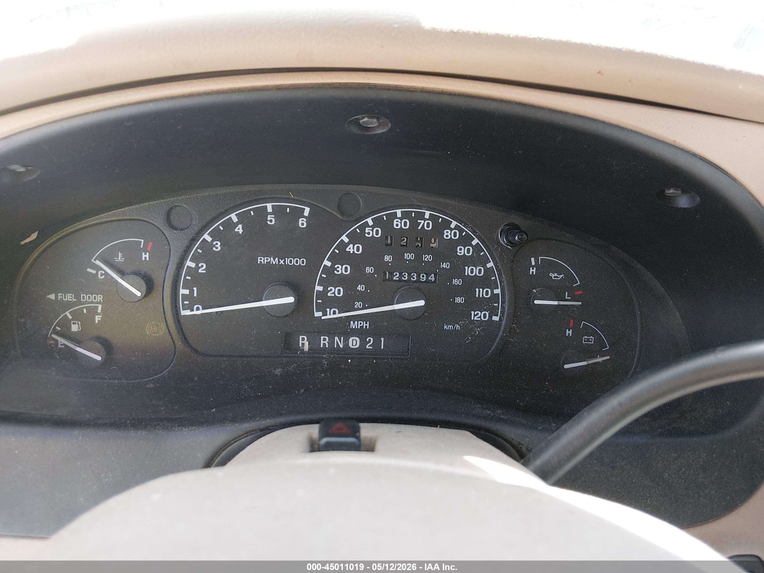 2000 Ford Explorer Eddie Bauer Blue vin: 1FMDU84P1YZA38514