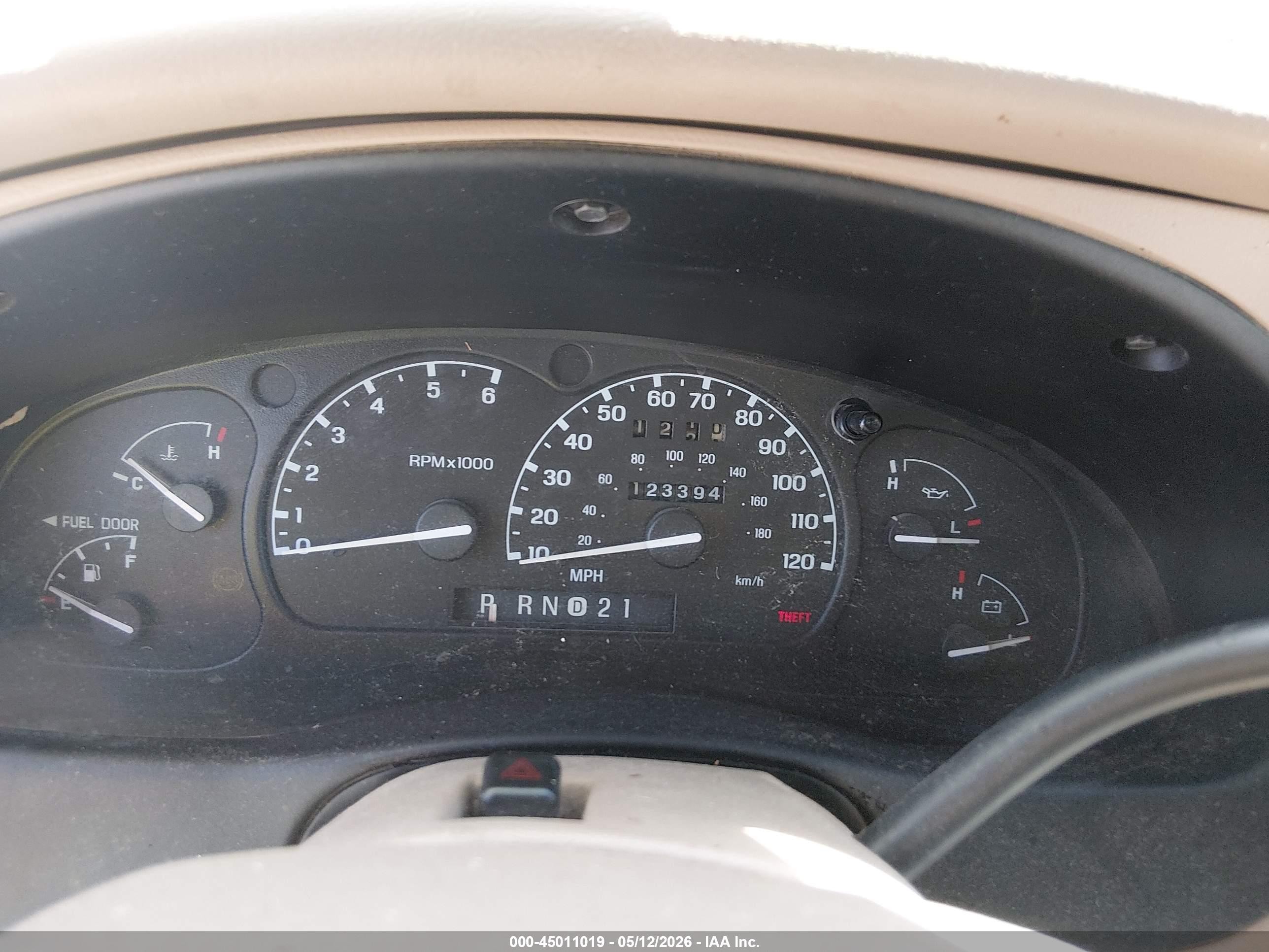 2000 Ford Explorer Eddie Bauer Blue vin: 1FMDU84P1YZA38514