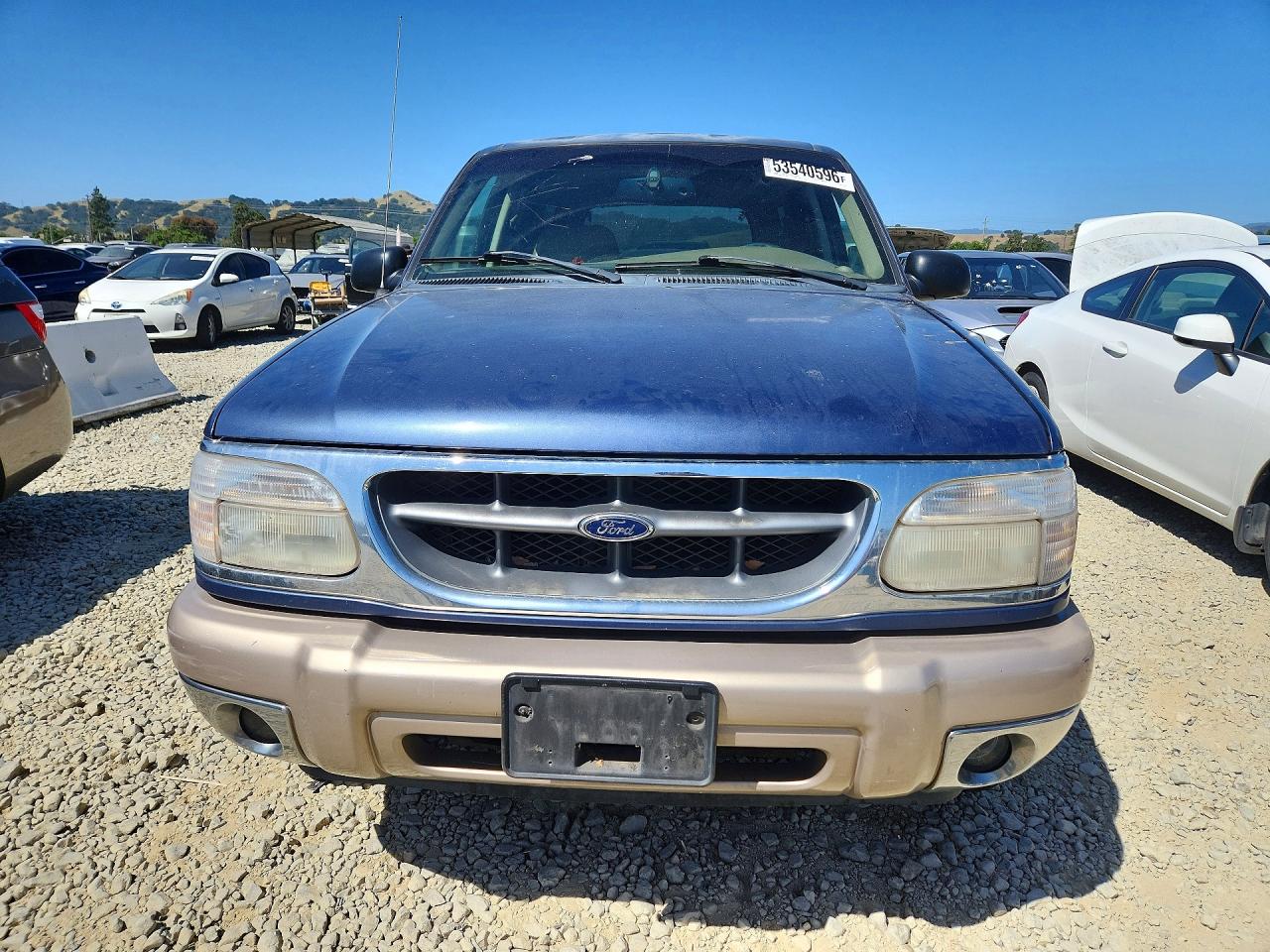 2000 Ford Explorer Eddie Bauer Blue vin: 1FMDU84P8YZB19428