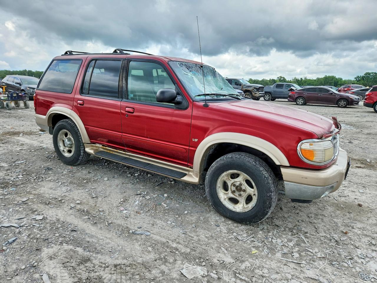 2001 Ford Explorer Eddie Bauer Красный vin: 1FMDU84PX1ZA52773