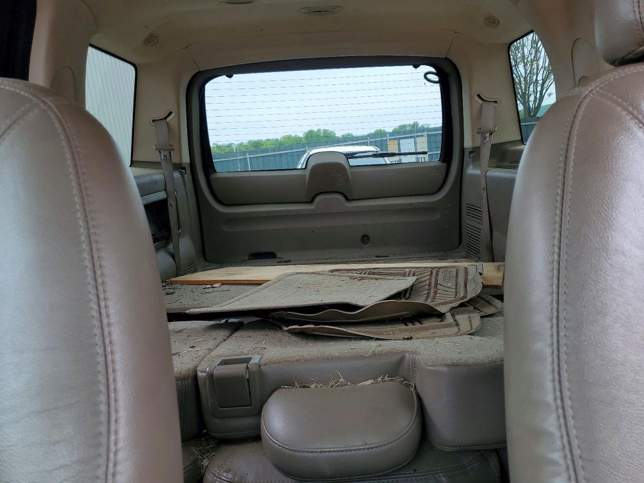 2004 Ford Explorer Eddie Bauer Темно-бордовый vin: 1FMDU84W04ZA40174