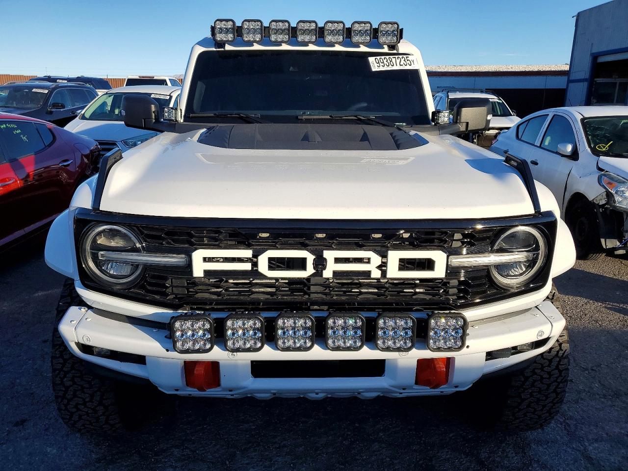 2024 Ford Bronco Raptor White vin: 1FMEE0RR2RLA27085