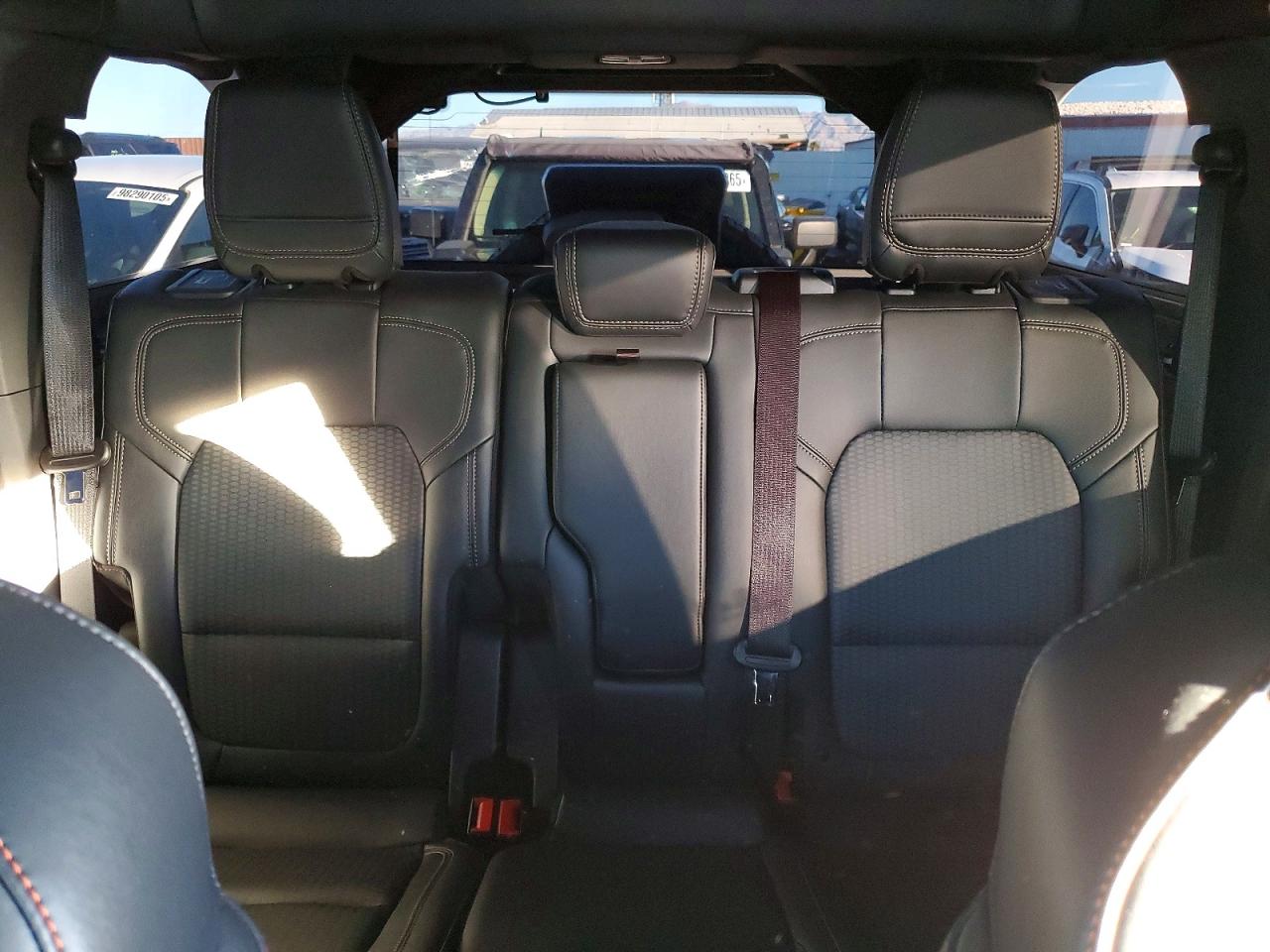 2024 Ford Bronco Raptor White vin: 1FMEE0RR2RLA27085