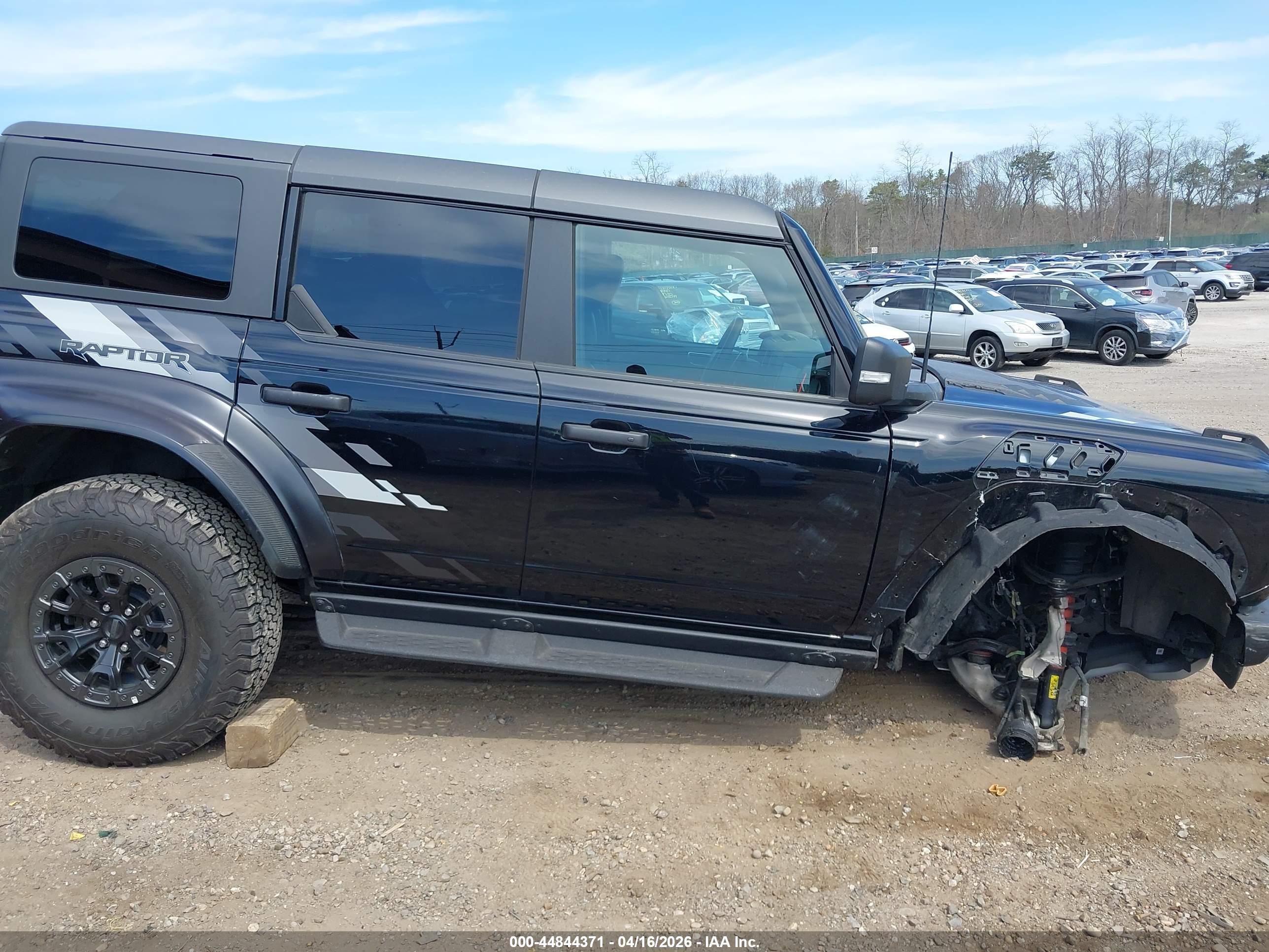 2024 Ford Bronco Raptor Black vin: 1FMEE0RR3RLA62895