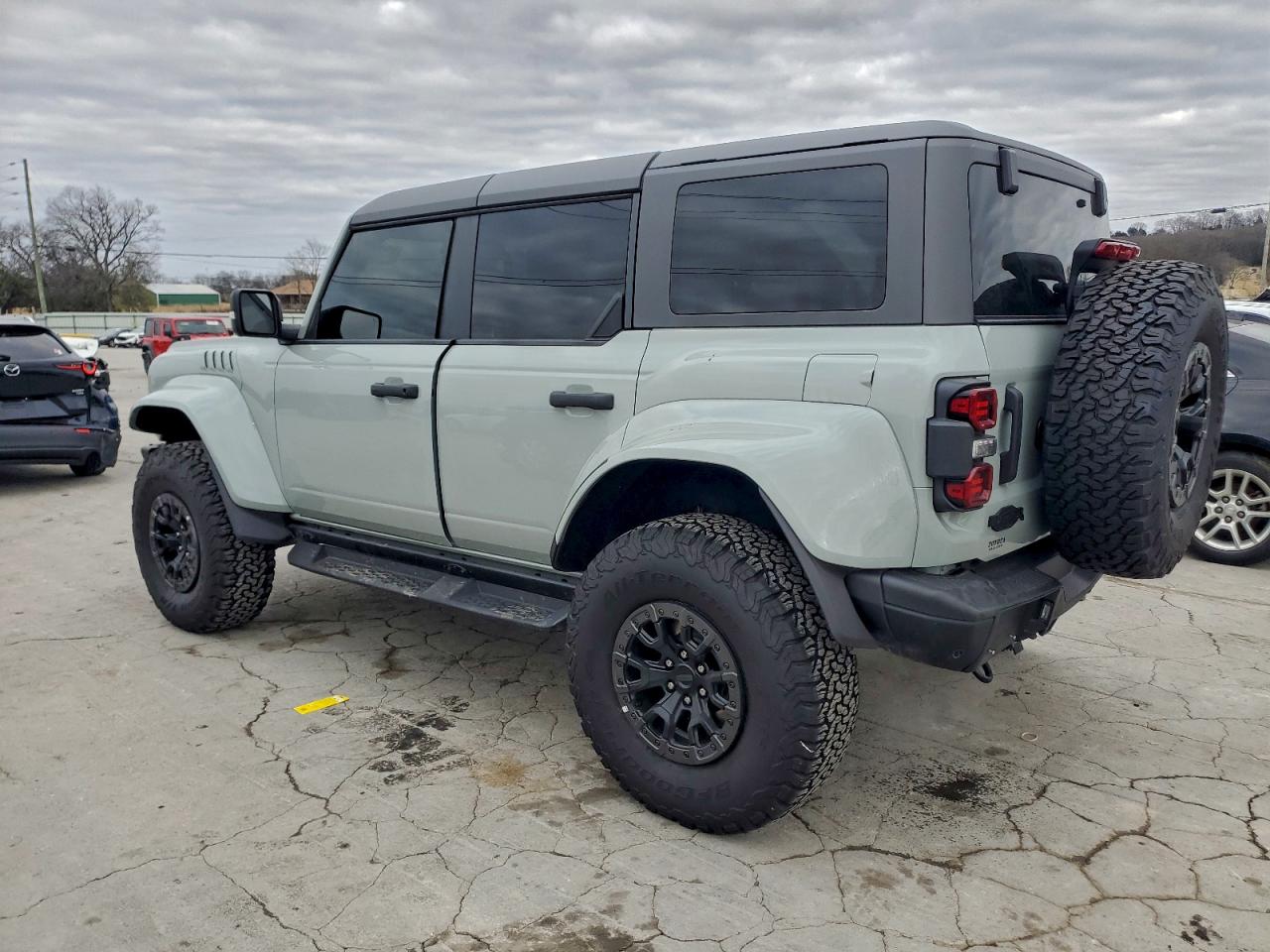 2024 Ford Bronco Raptor Silver vin: 1FMEE0RR5RLA40266