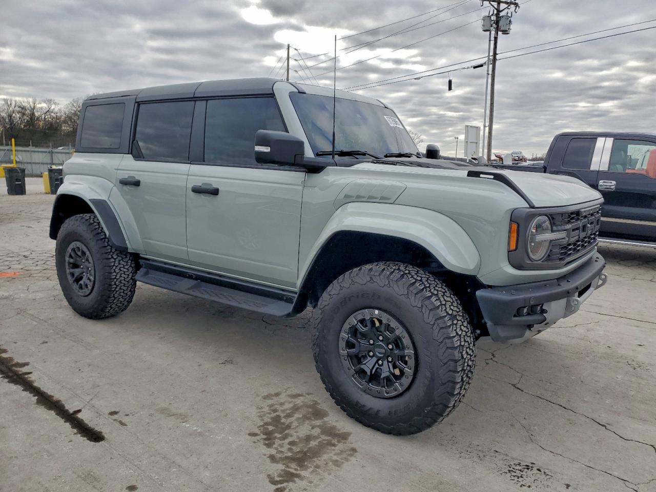 2024 Ford Bronco Raptor Silver vin: 1FMEE0RR5RLA40266