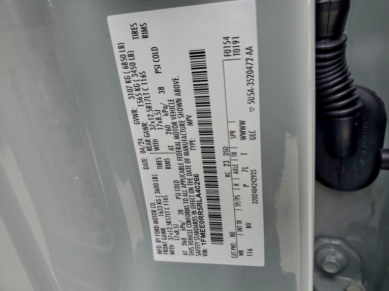2024 Ford Bronco Raptor Silver vin: 1FMEE0RR5RLA40266
