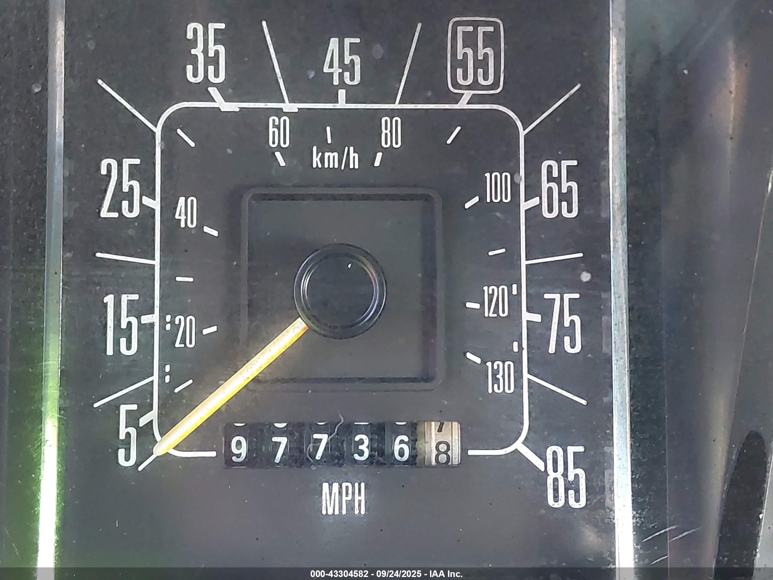 1984 Ford Econoline E150 Black vin: 1FMEE11F5EHA42281