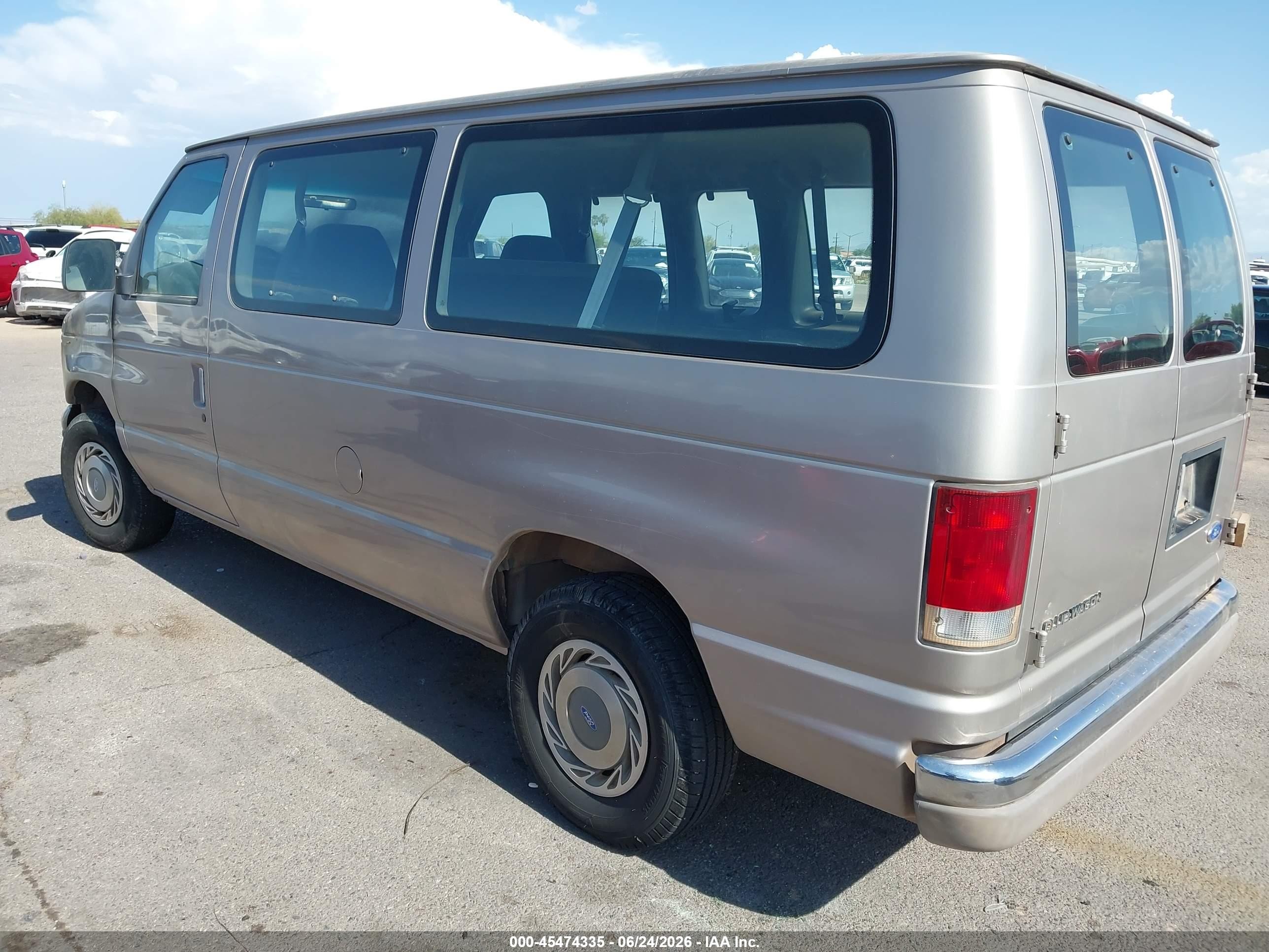 1995 Ford Econoline E150 Tan vin: 1FMEE11N3SHB48019