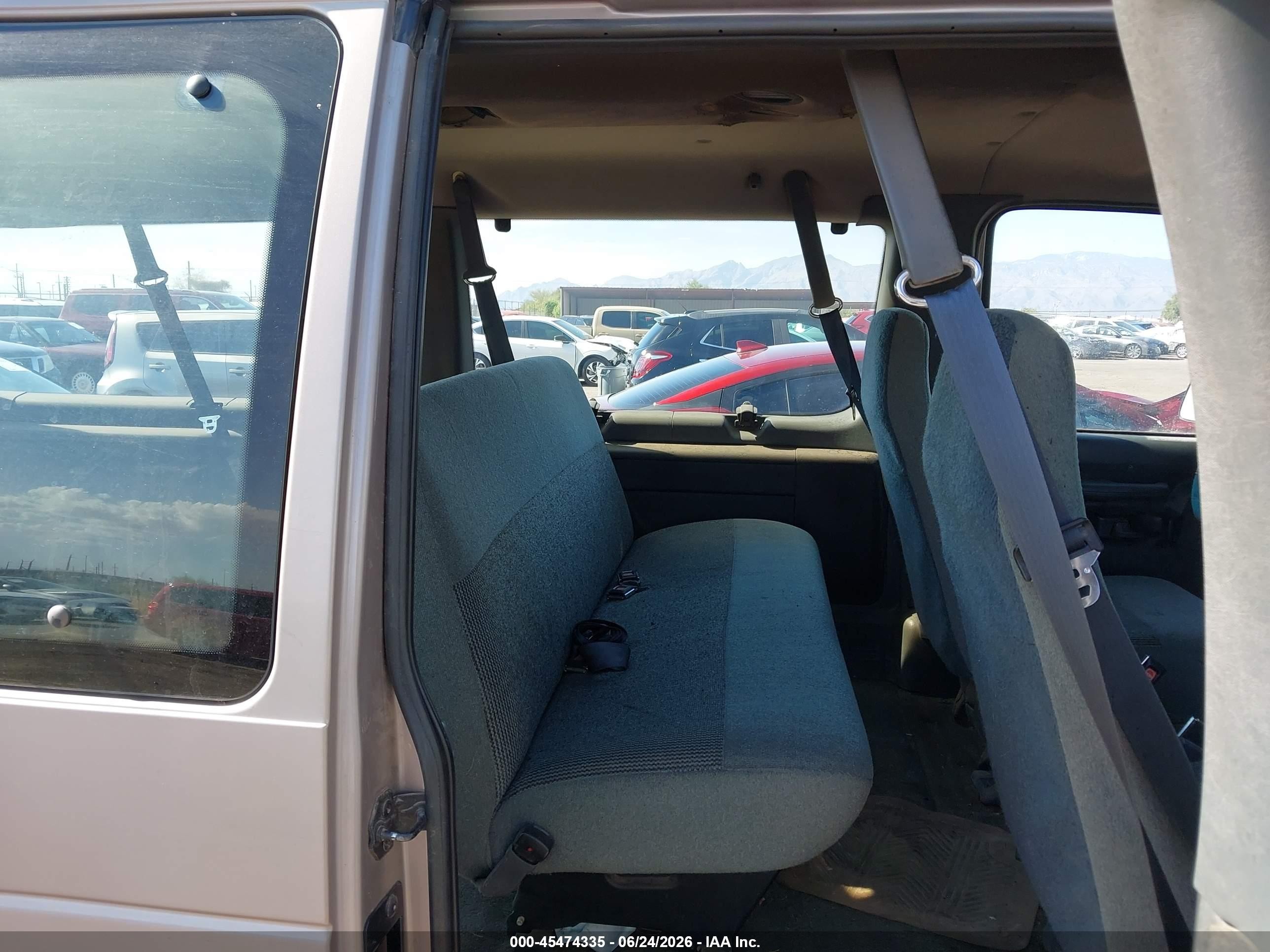 1995 Ford Econoline E150 Tan vin: 1FMEE11N3SHB48019
