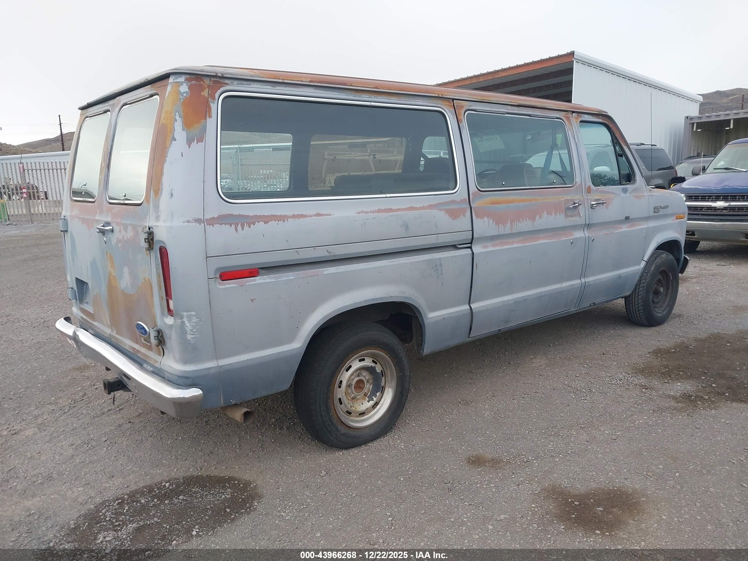 1987 Ford Econoline E150 Gray vin: 1FMEE11N8HHB02498