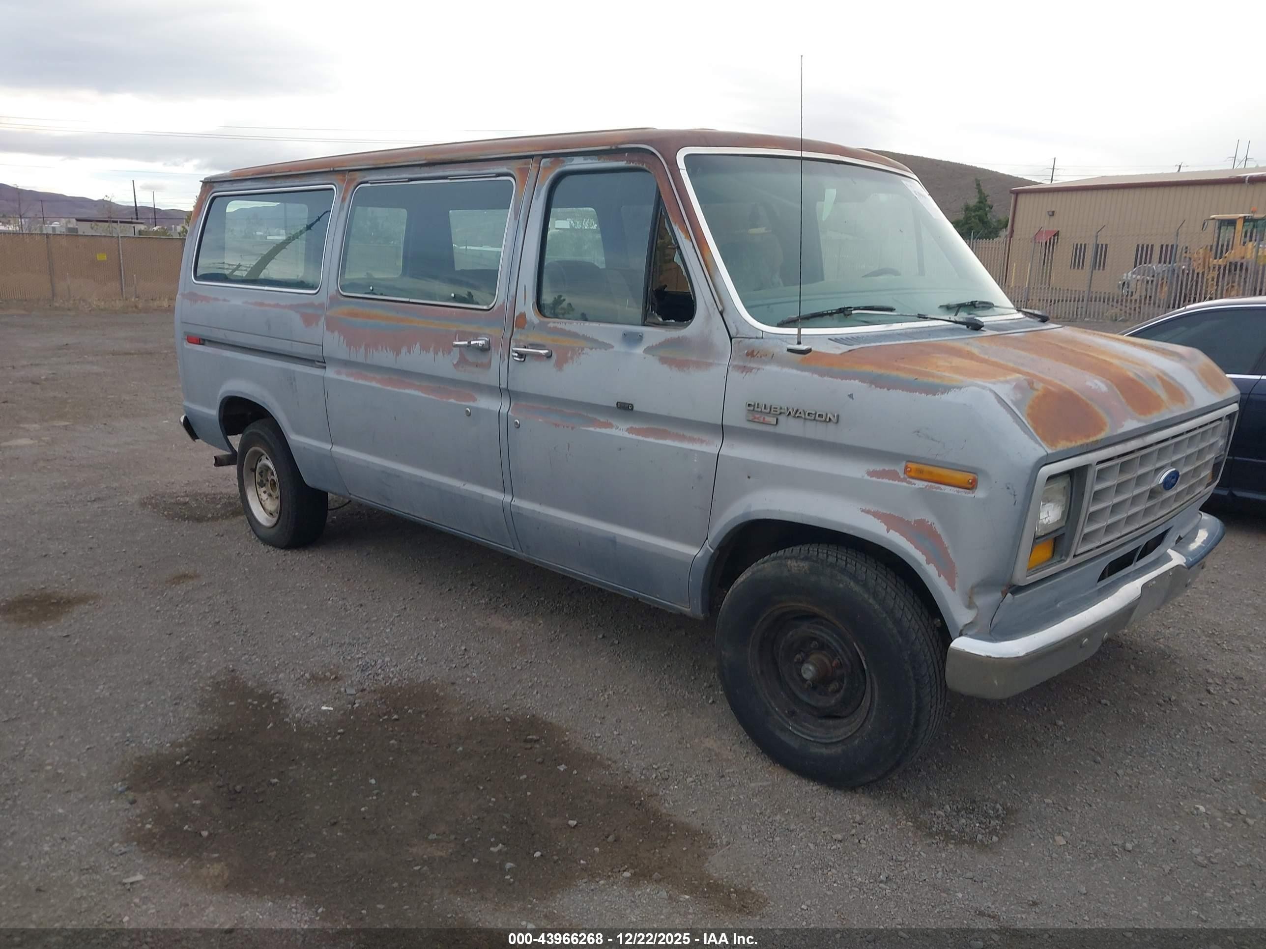 1987 Ford Econoline E150 Gray vin: 1FMEE11N8HHB02498