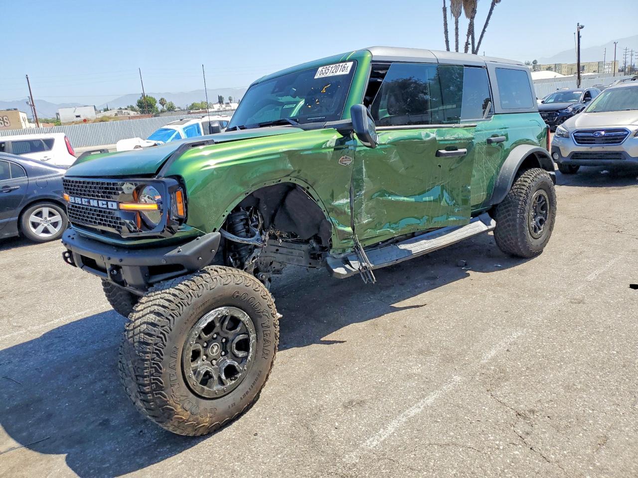 2024 Ford Bronco Wildtrak Green vin: 1FMEE2BP8RLB50393