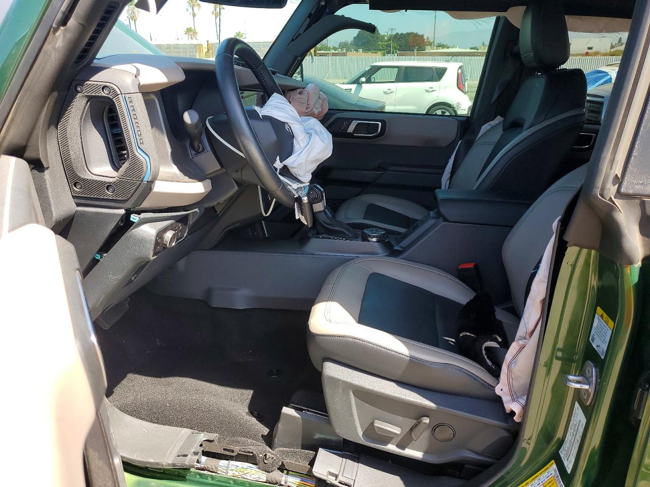 2024 Ford Bronco Wildtrak Green vin: 1FMEE2BP8RLB50393