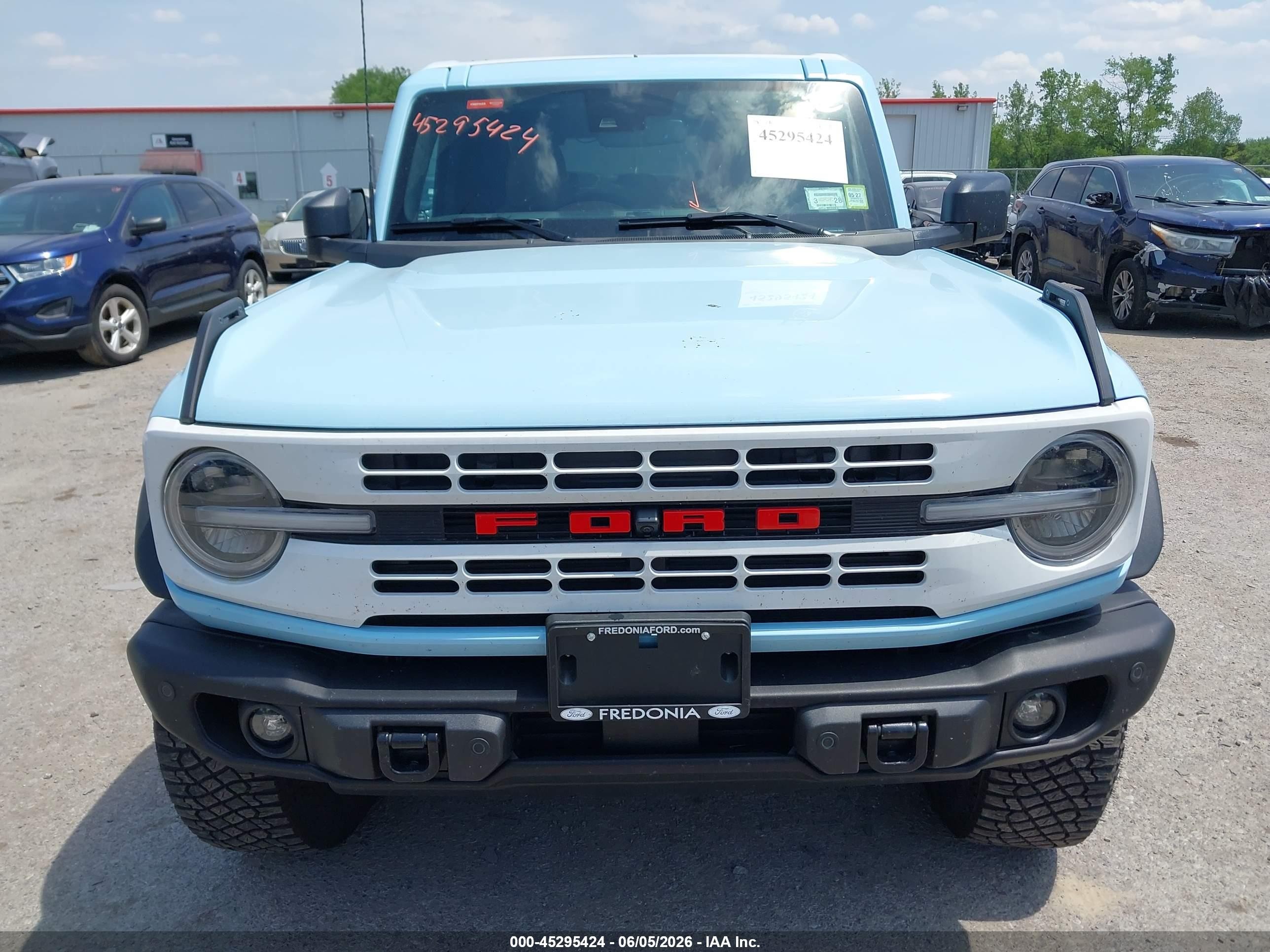 2023 Ford Bronco Heritage Limited Edition Blue vin: 1FMEE4GP5PLA71443