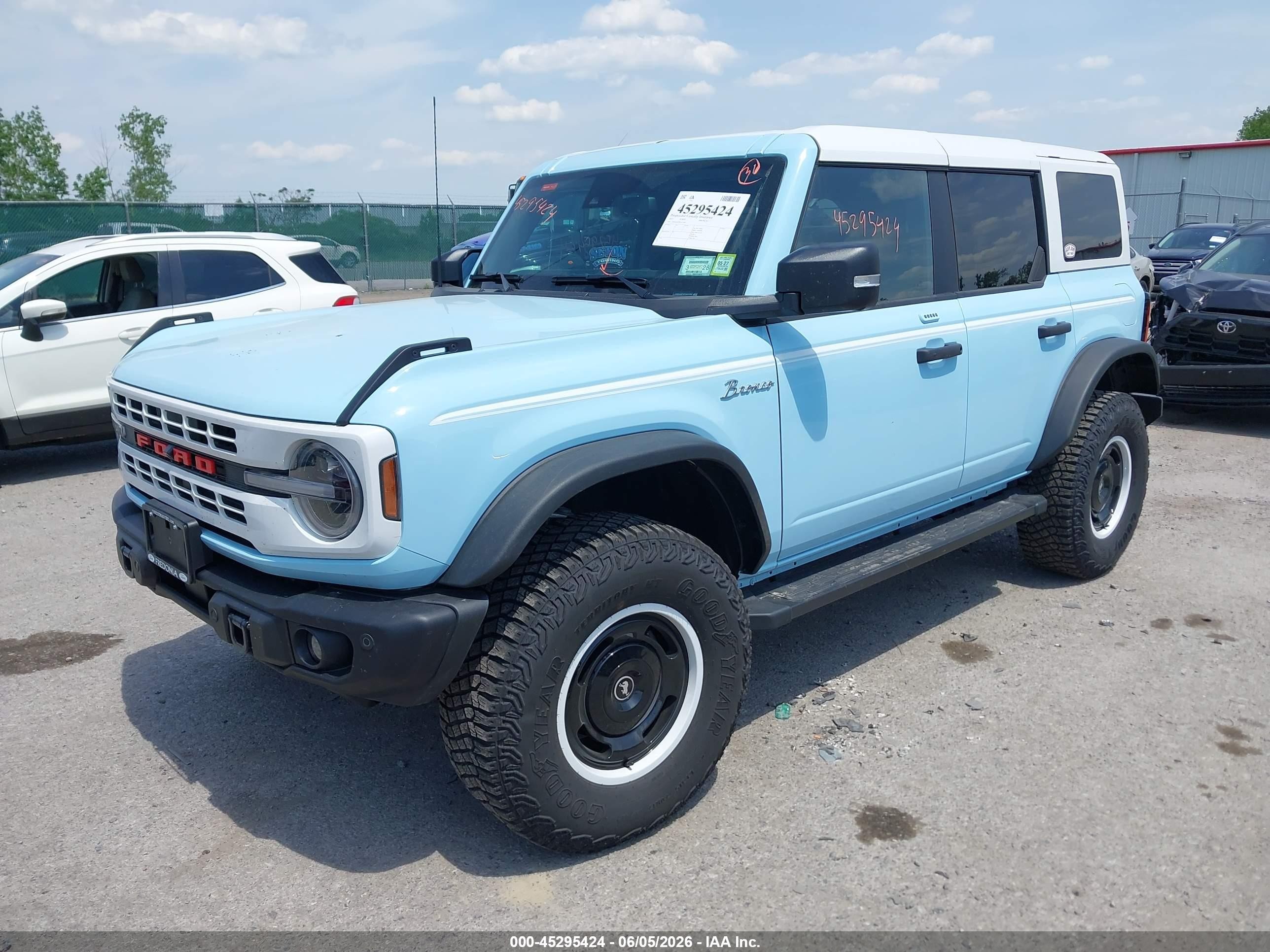 2023 Ford Bronco Heritage Limited Edition Blue vin: 1FMEE4GP5PLA71443