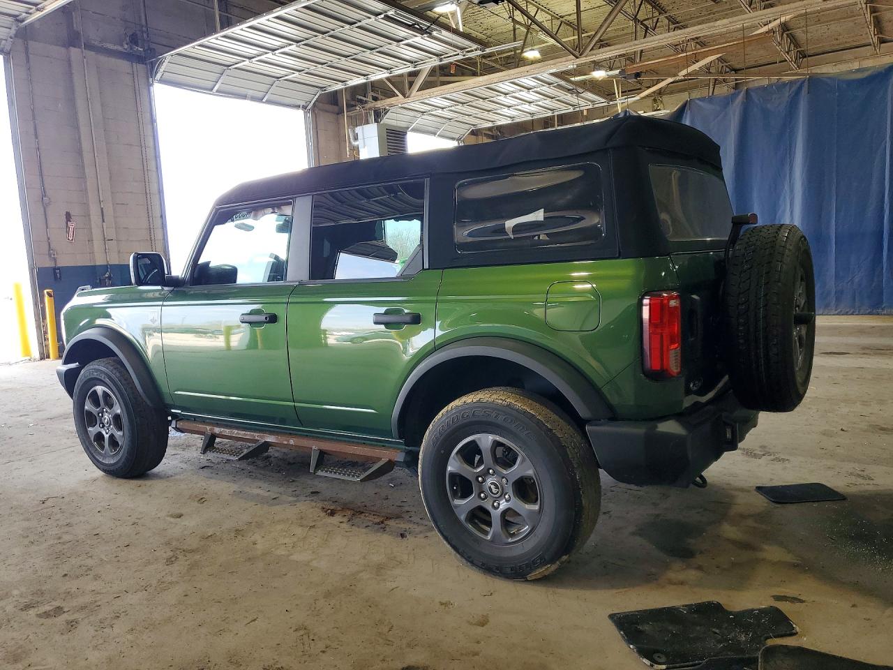 2023 Ford Bronco Base Green vin: 1FMEE5BPXPLB60664