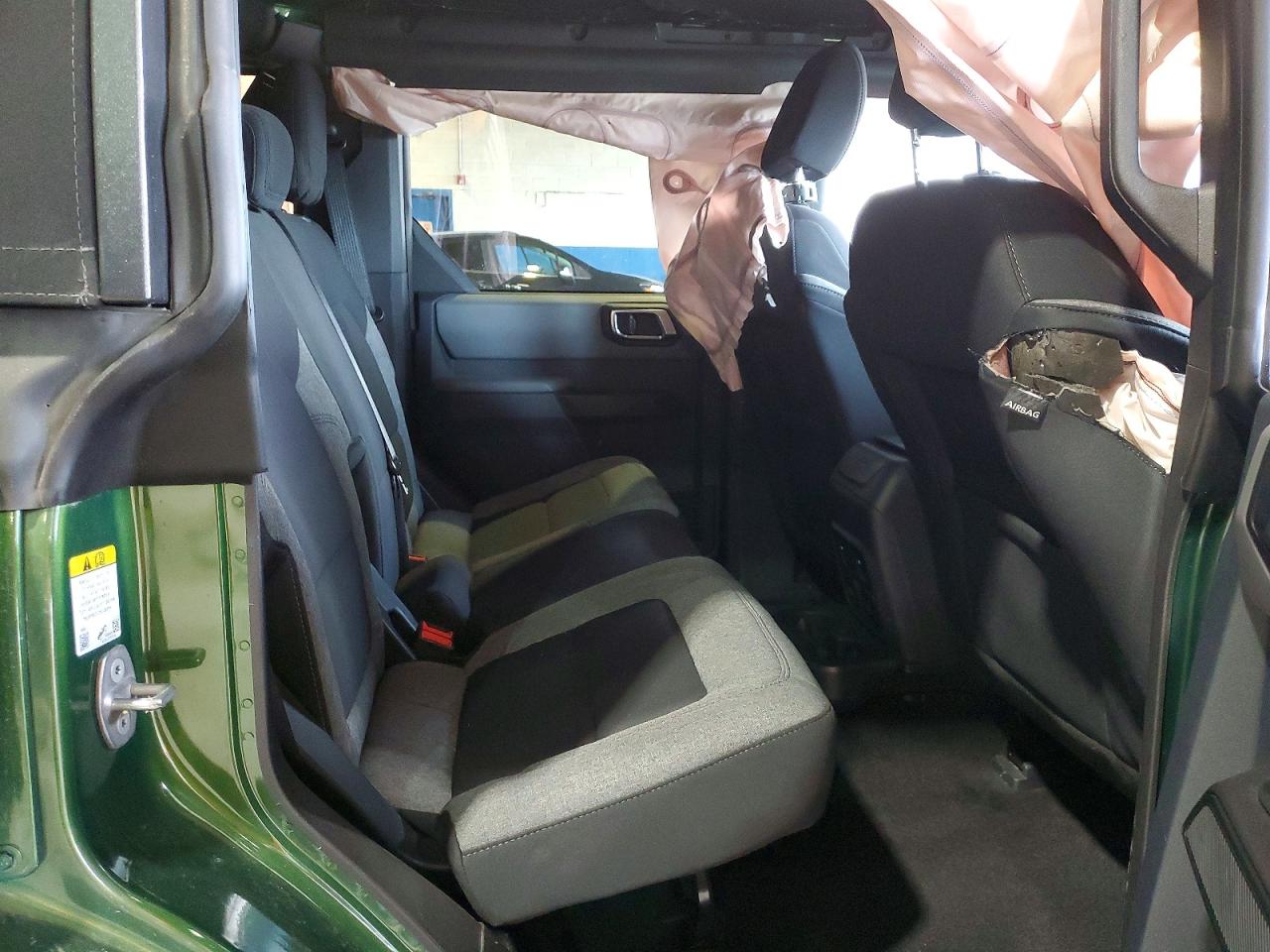 2023 Ford Bronco Base Green vin: 1FMEE5BPXPLB60664